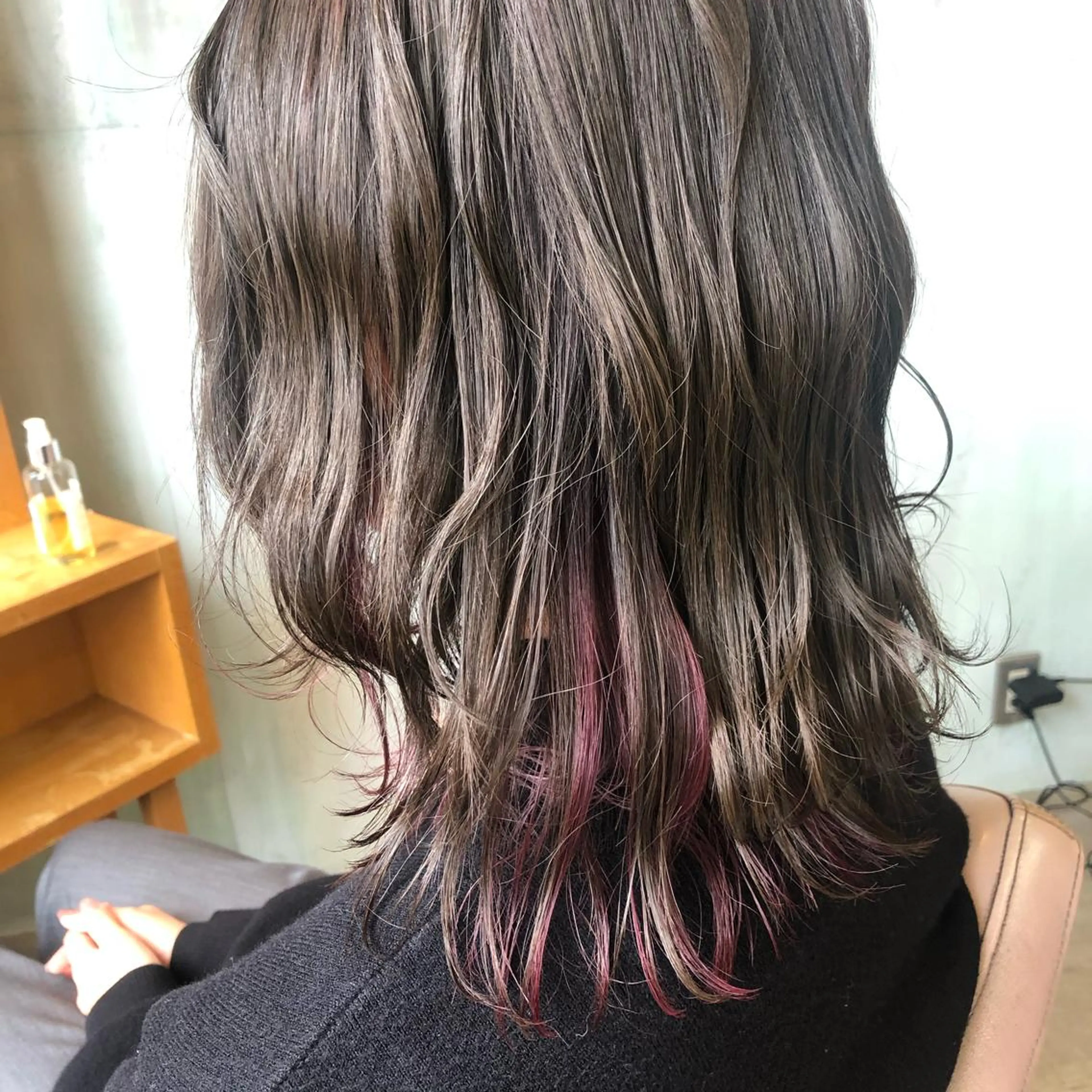 ミディアム カラー ヘアカラー 小森 樹奈のヘアスタイル