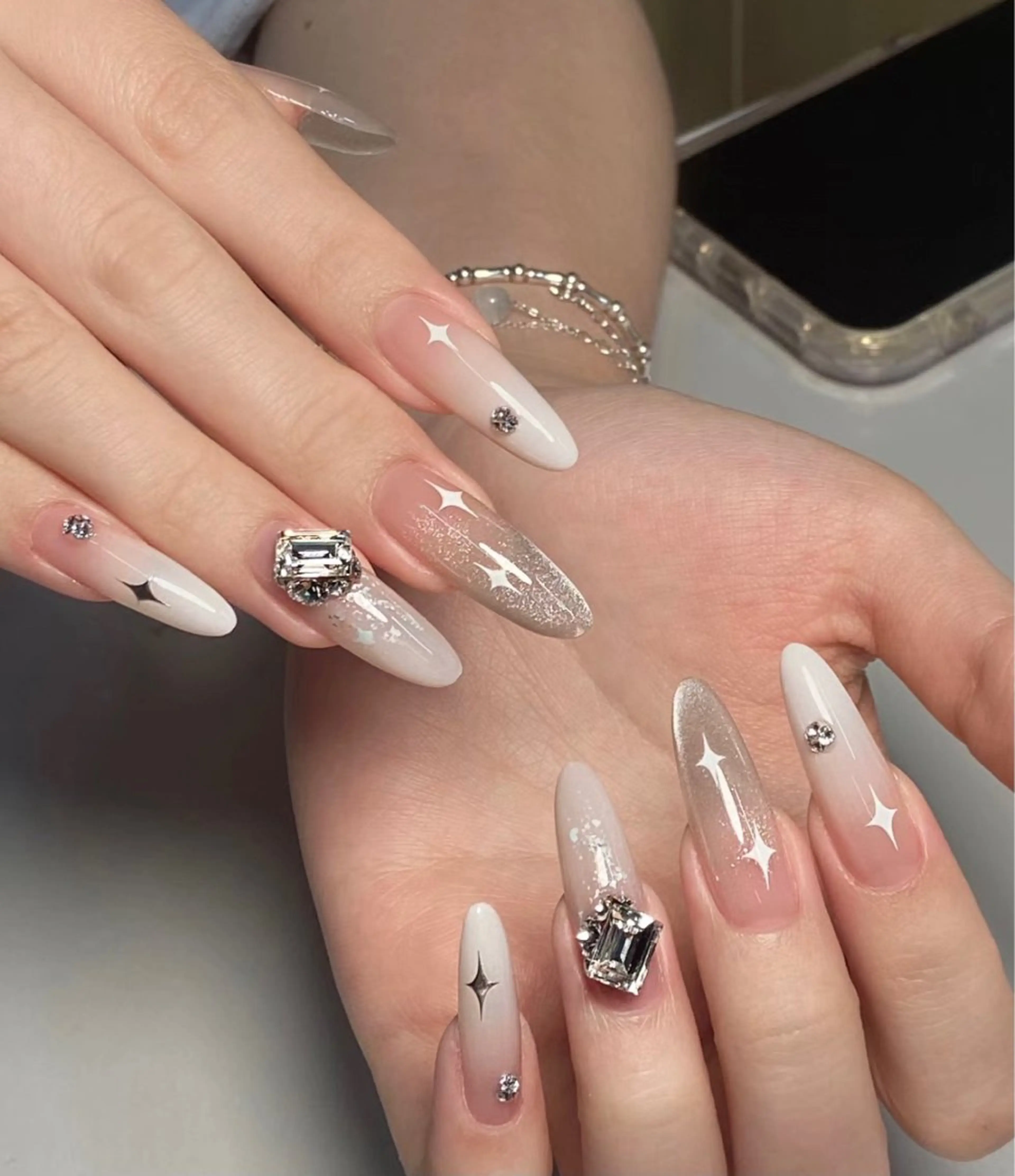 ネイル ハンドネイル D-BEAUTY Nailsalonのネイルデザイン