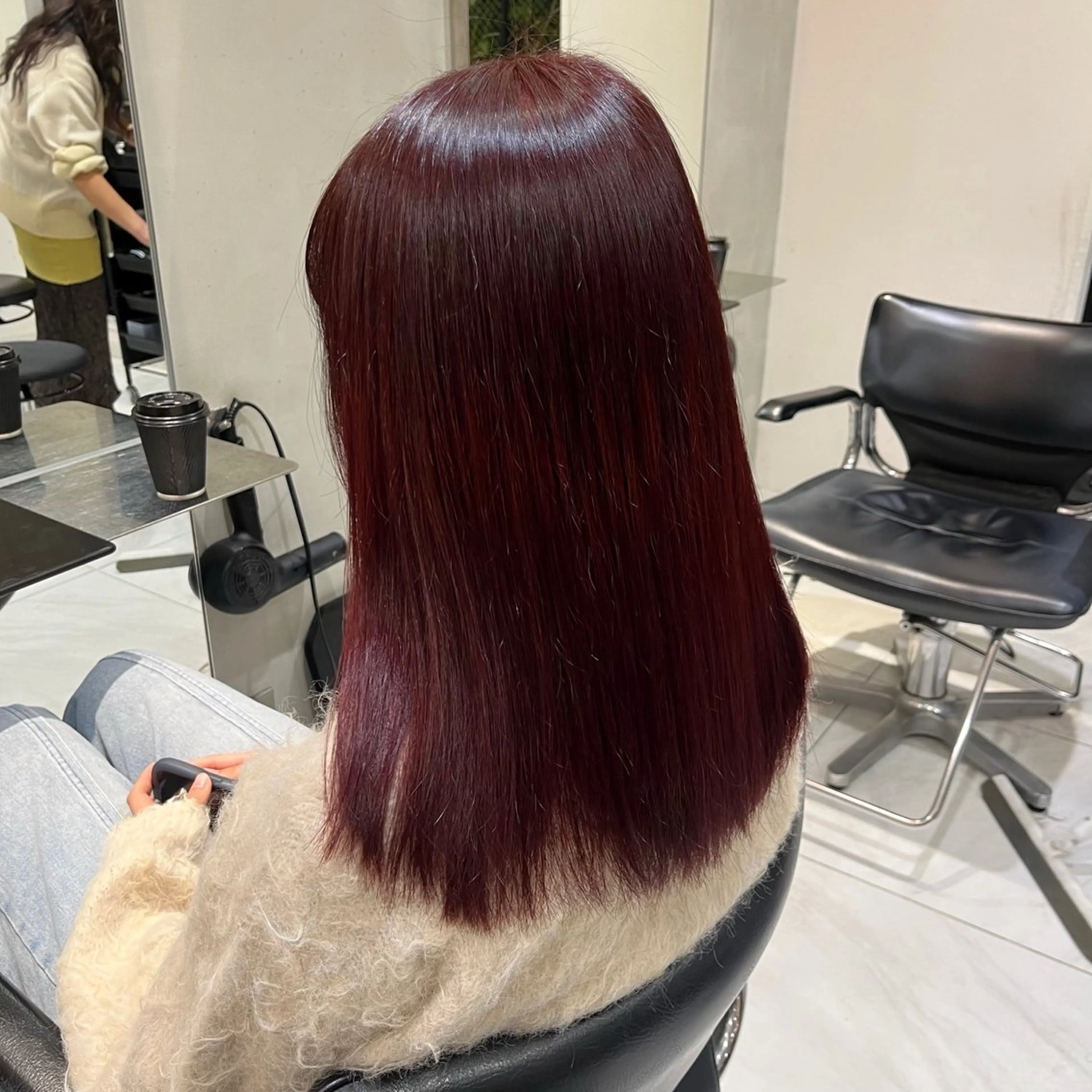 ミディアム カラー レッドカラー ヘアカラー トリートメント ナミ🩶暗髪/暖色 ❤️/透明感/縮毛のヘアスタイル