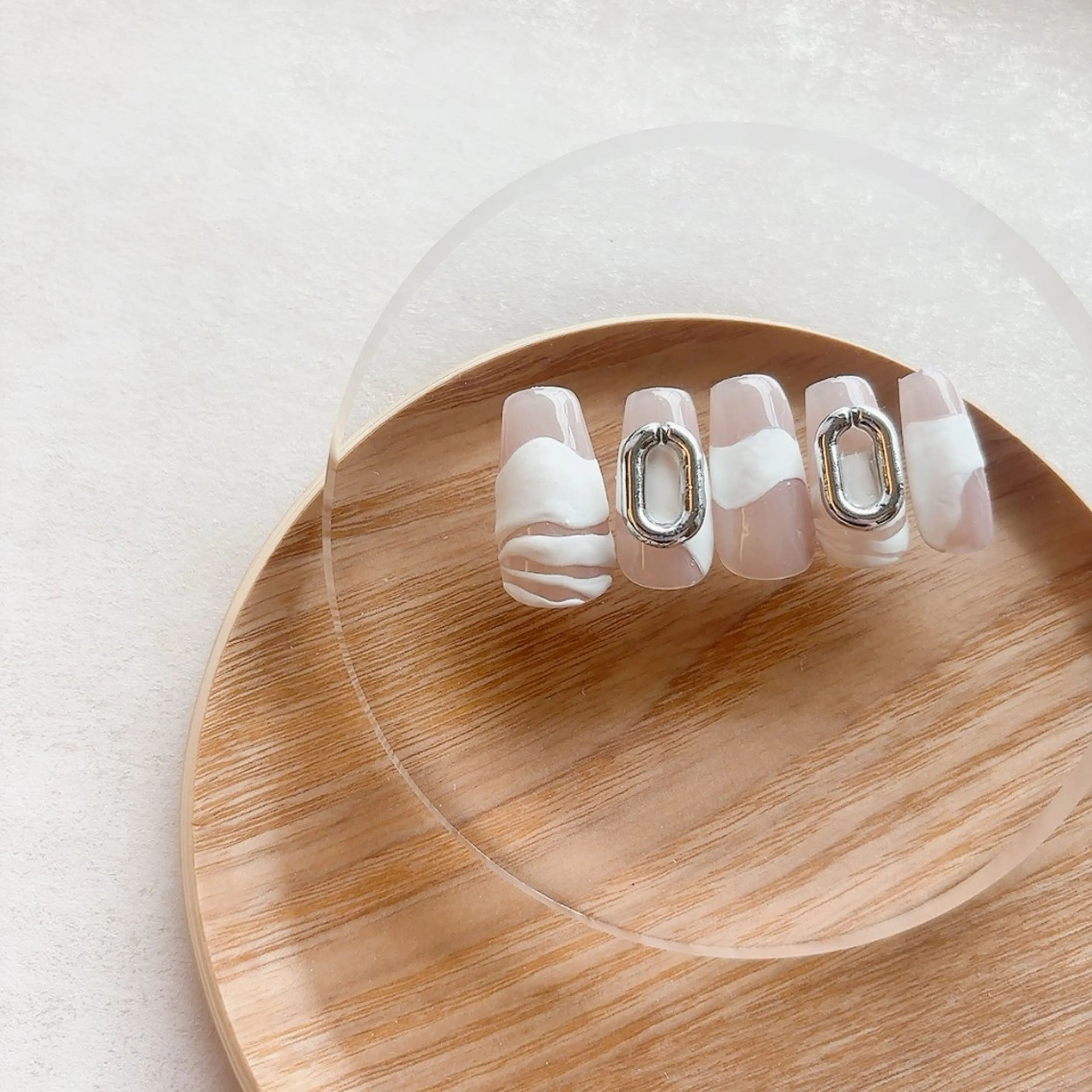 ネイル ニュアンスネイル ワンカラーネイル SALSAGRACE 畑中　江利子のネイルデザイン