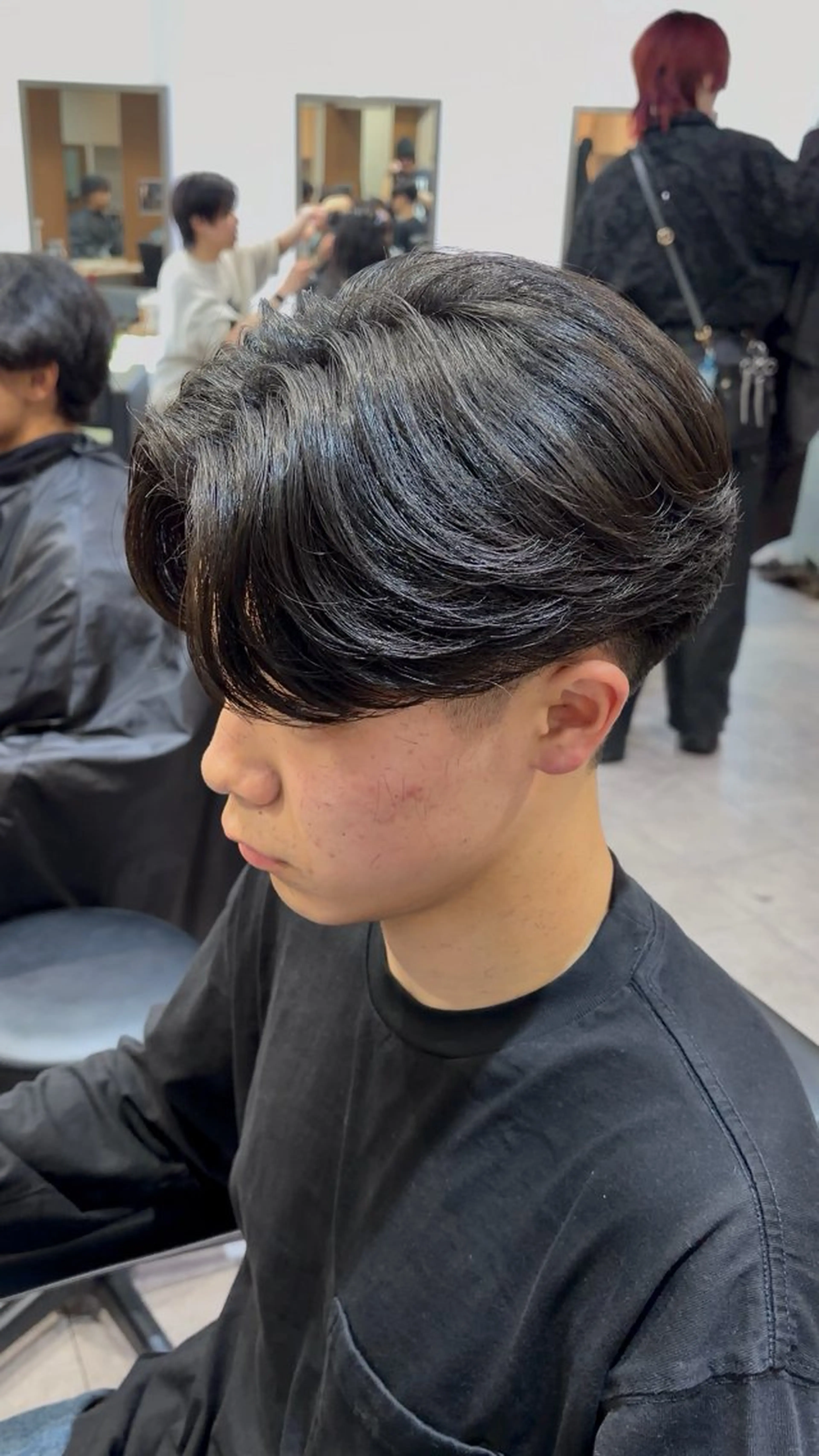 ショート 縮毛矯正 カット 縮毛矯正 モナン新宿所属・曲がる縮毛 フェザー ニュアンス  佐々木のヘアスタイル