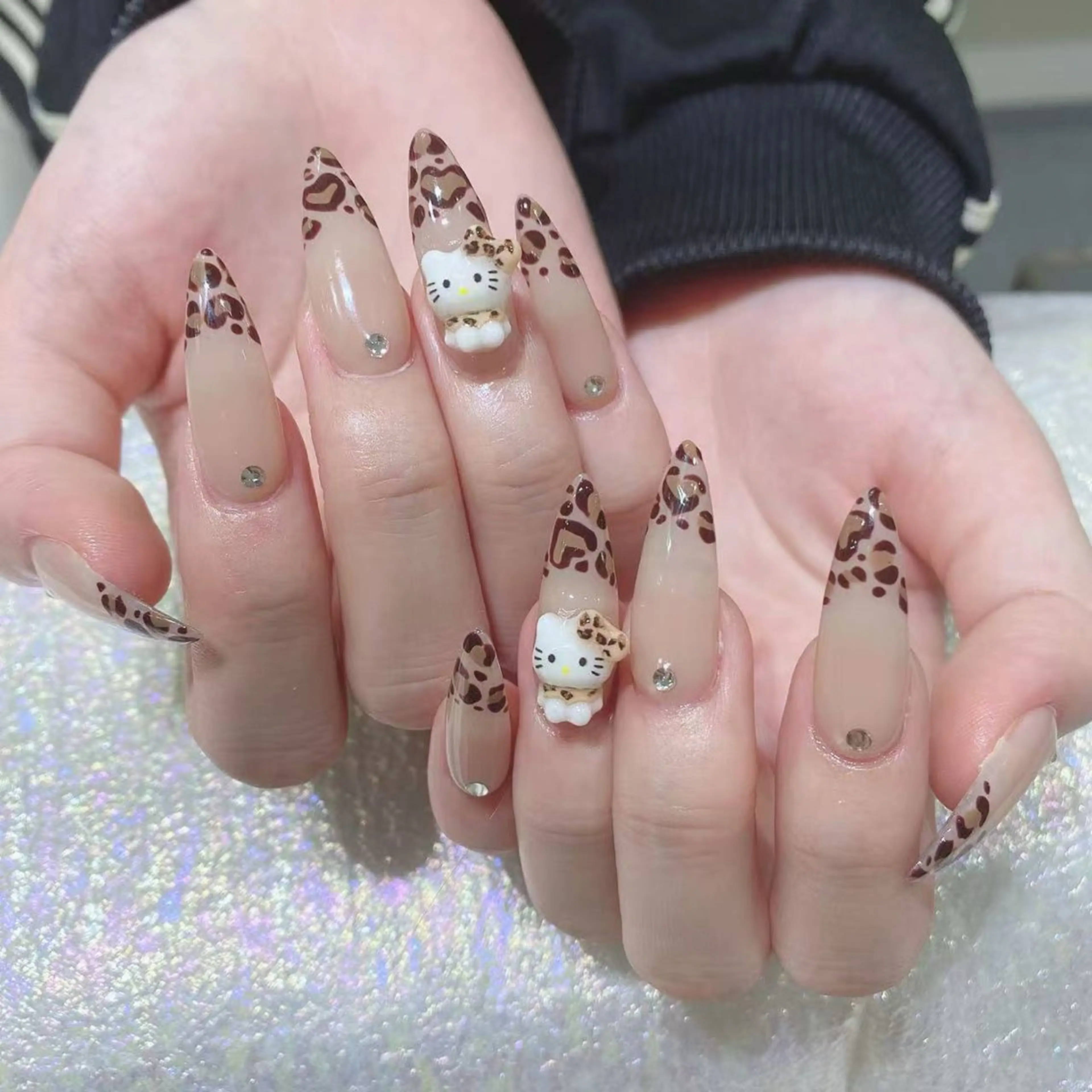 ネイル ハンドネイル Queens マオのネイルデザイン