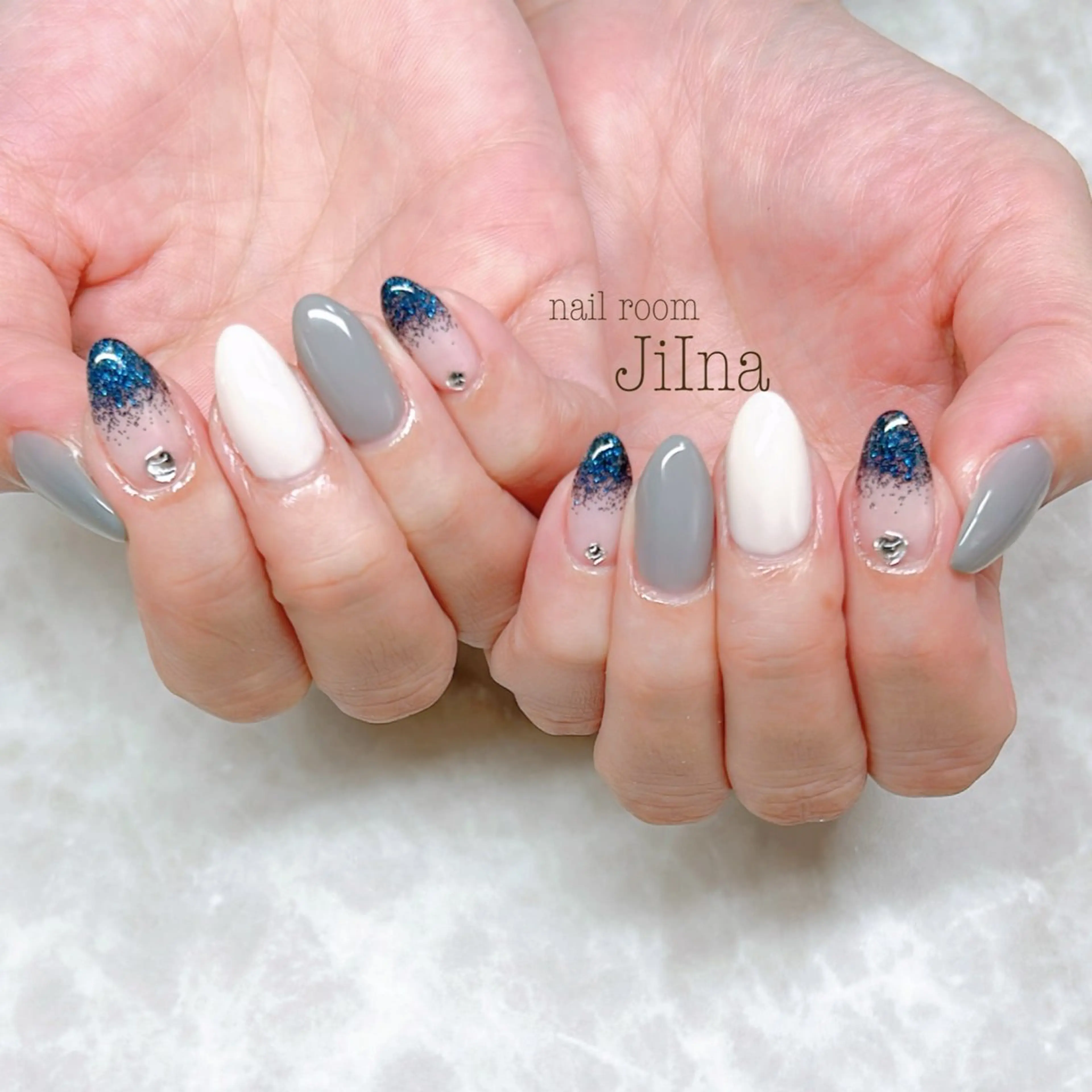 ネイル 持ち込み JiIna nailのネイルデザイン