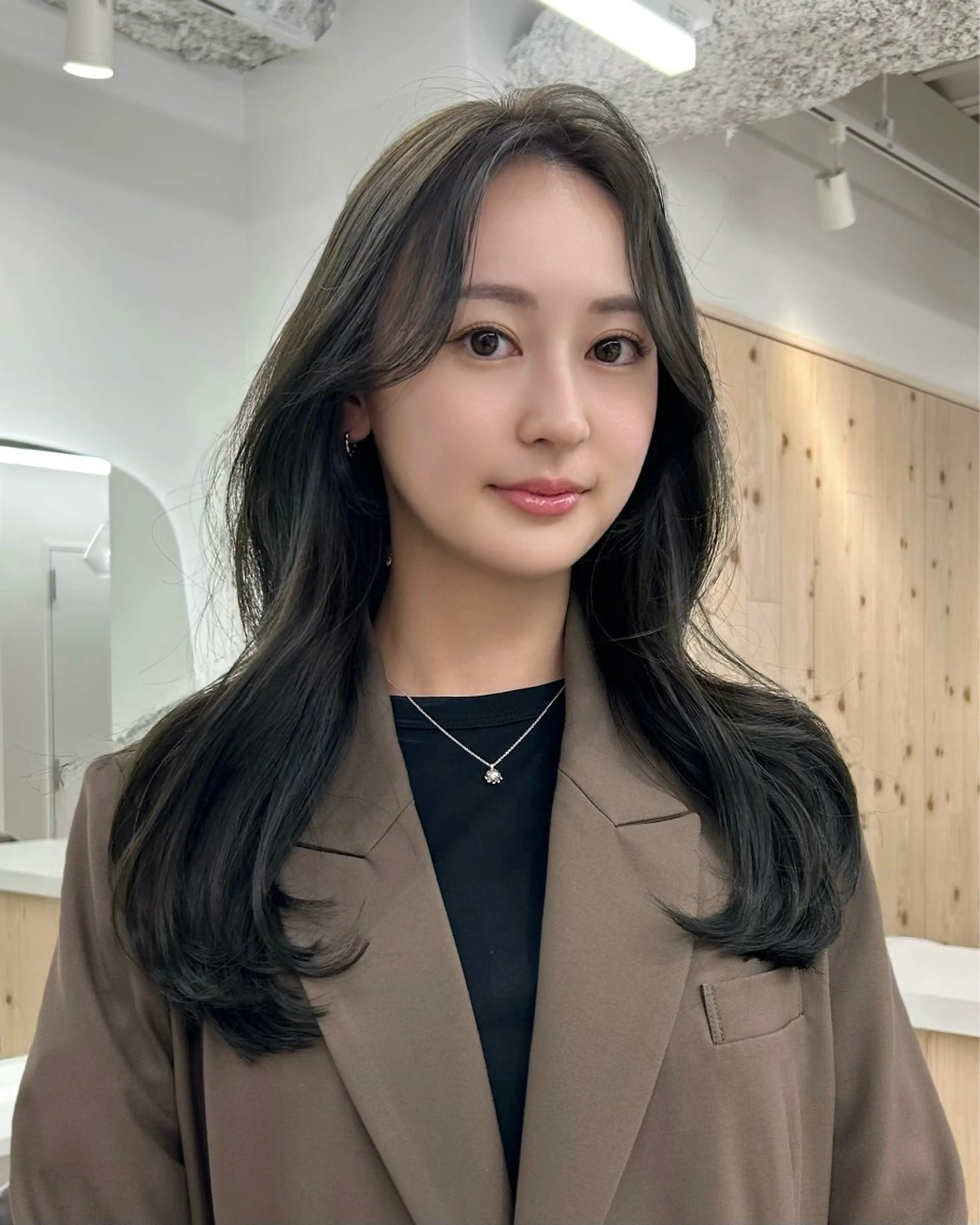 ロング カラー 韓国ヘアNo.1🤎 レイヤー／いちかのヘアスタイル