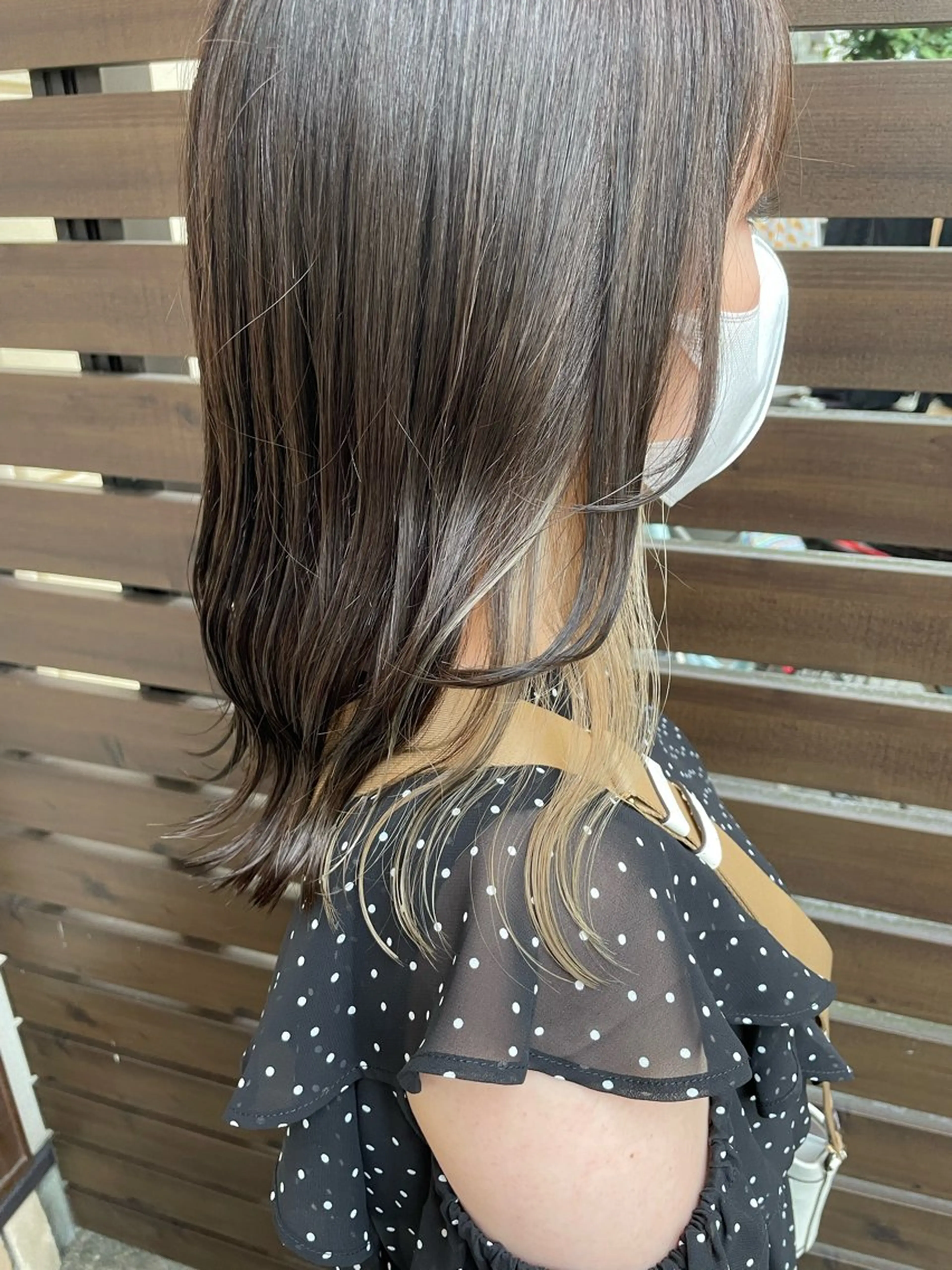 セミロング カラー 絹村 健人のヘアスタイル