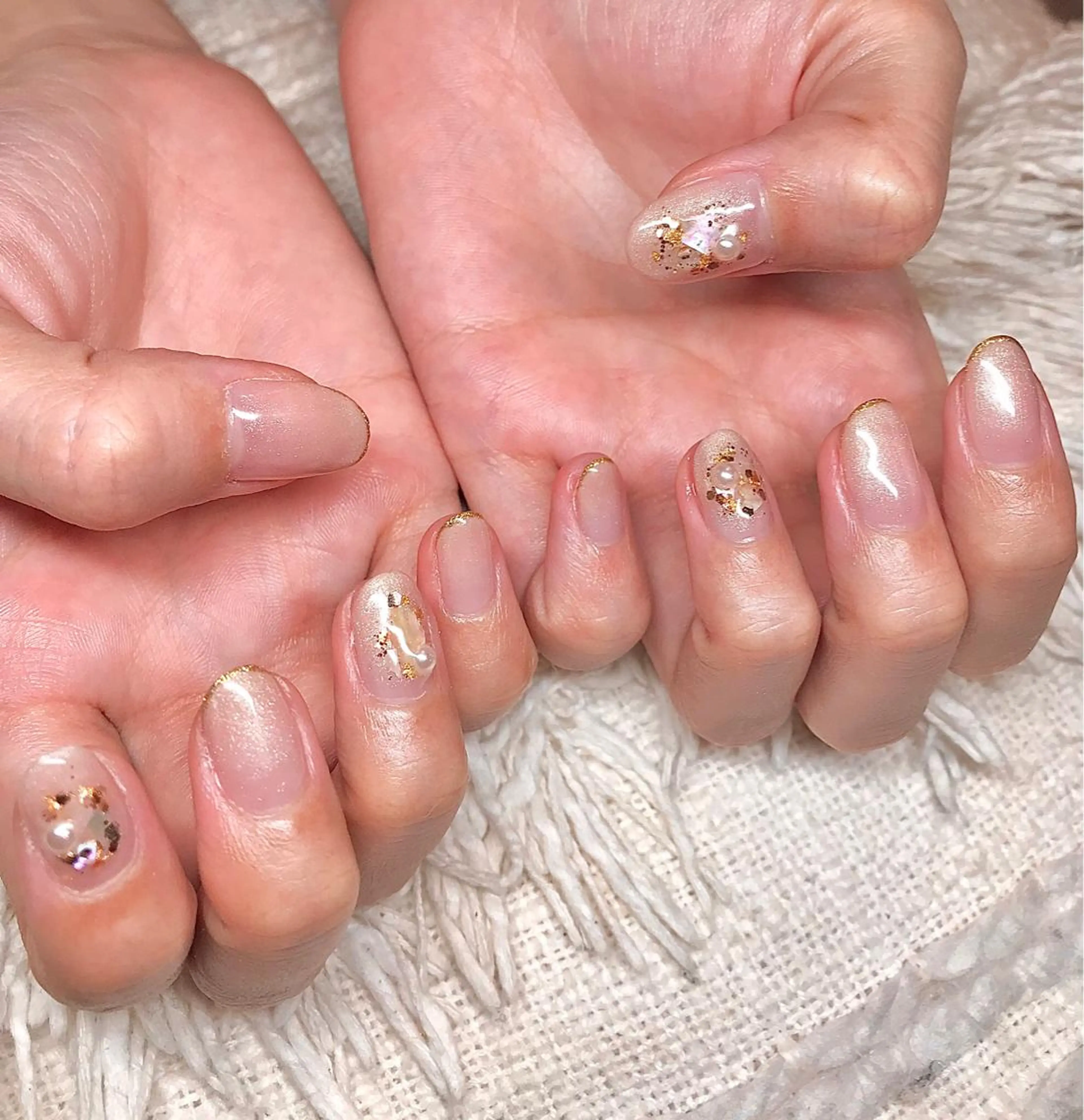 ミディアム カラー パーマ ヘアアレンジ ネイル マツエク・マツパ グラデーションカラー グラデーション ハンドネイル ハンドケア nail&eye Aoのマツエク・マツパデザイン