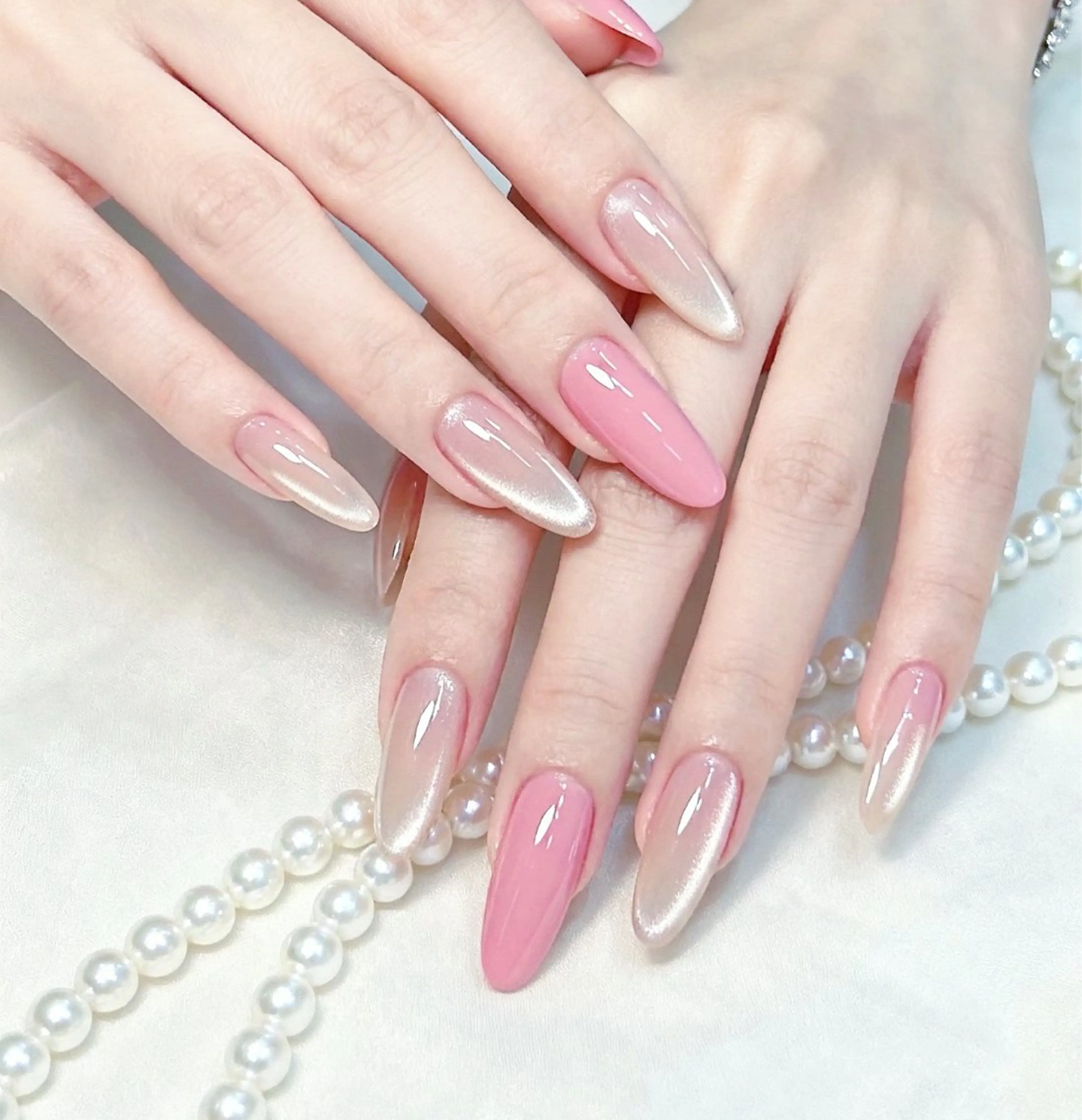 ネイル pink ladyサロン所属・べ にのネイルデザイン