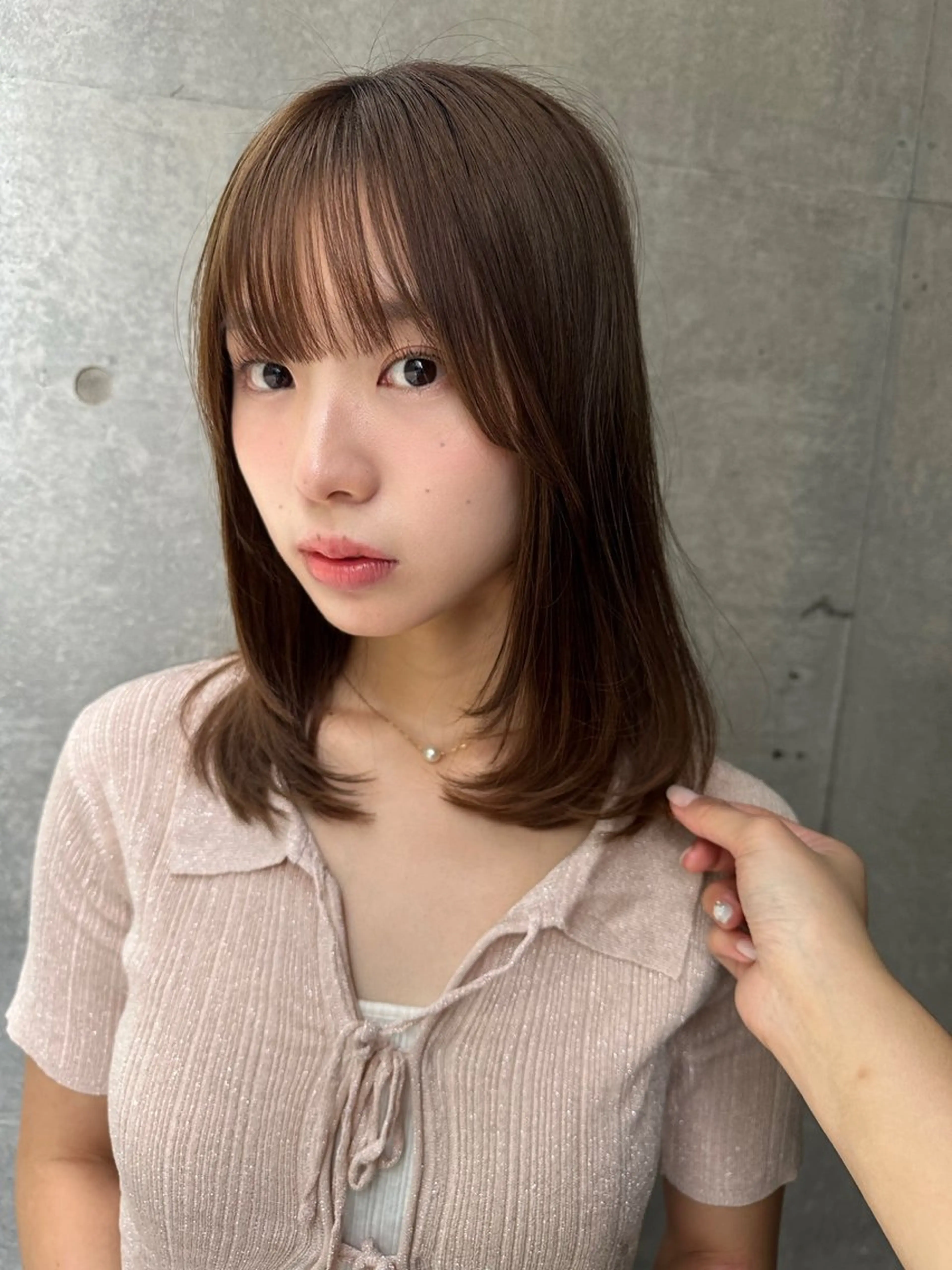 ミディアム カット ヘアカラー レイヤー/顔周り/ 髪質改善/銀座/サラのヘアスタイル