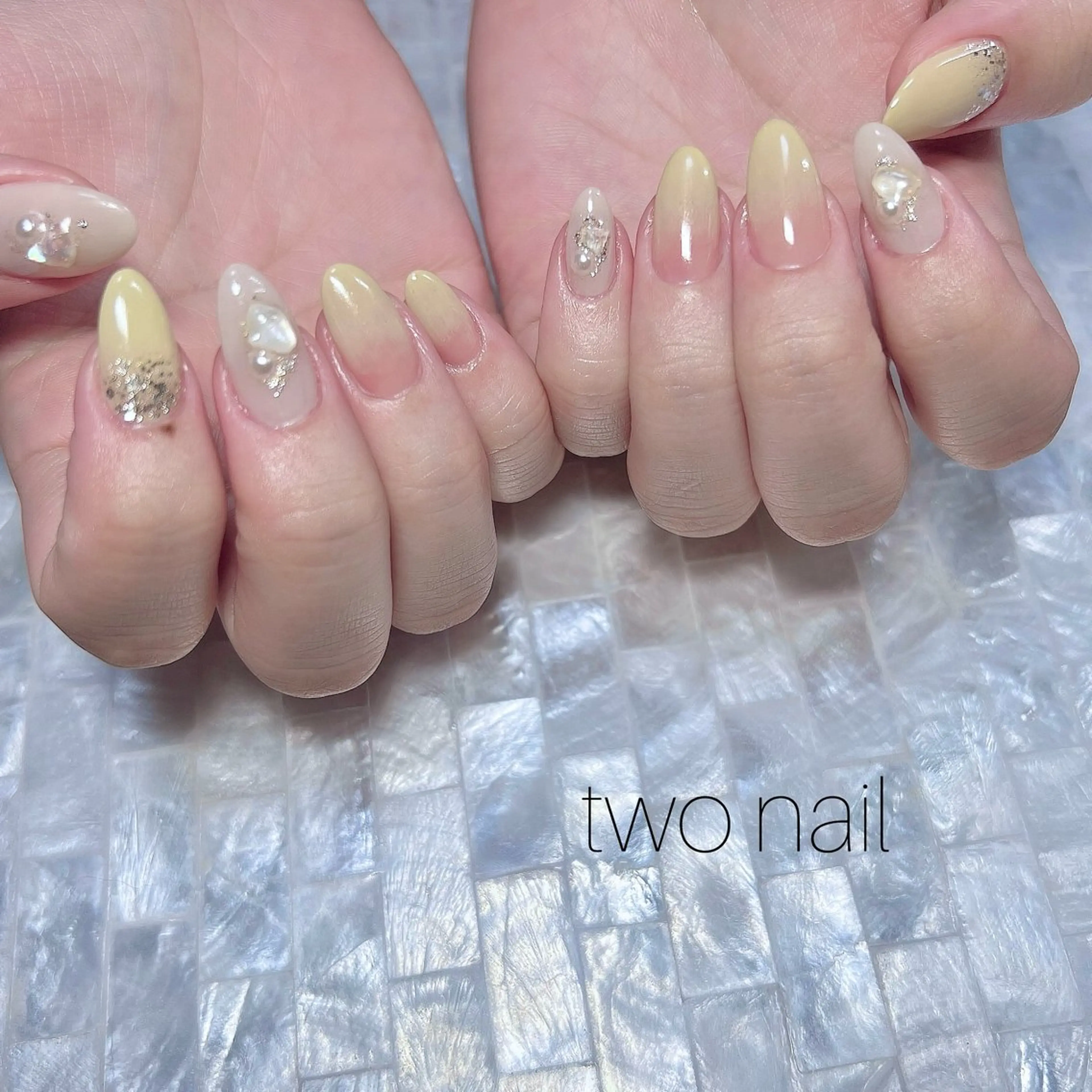 ネイル アートネイル ネイルチップ ホワイト ハンドネイル two nailのネイルデザイン