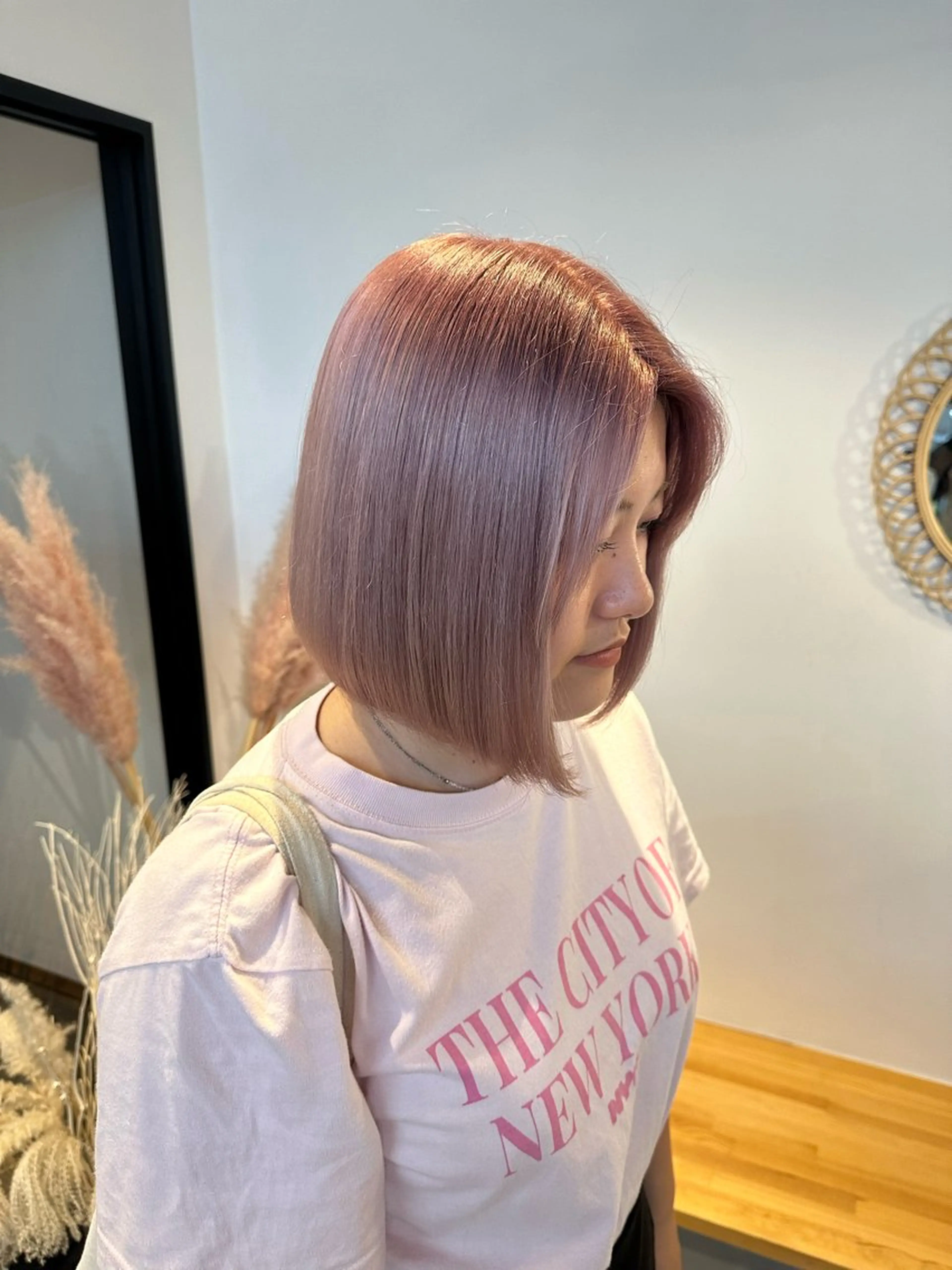 ミディアム カラー yuika .のヘアスタイル