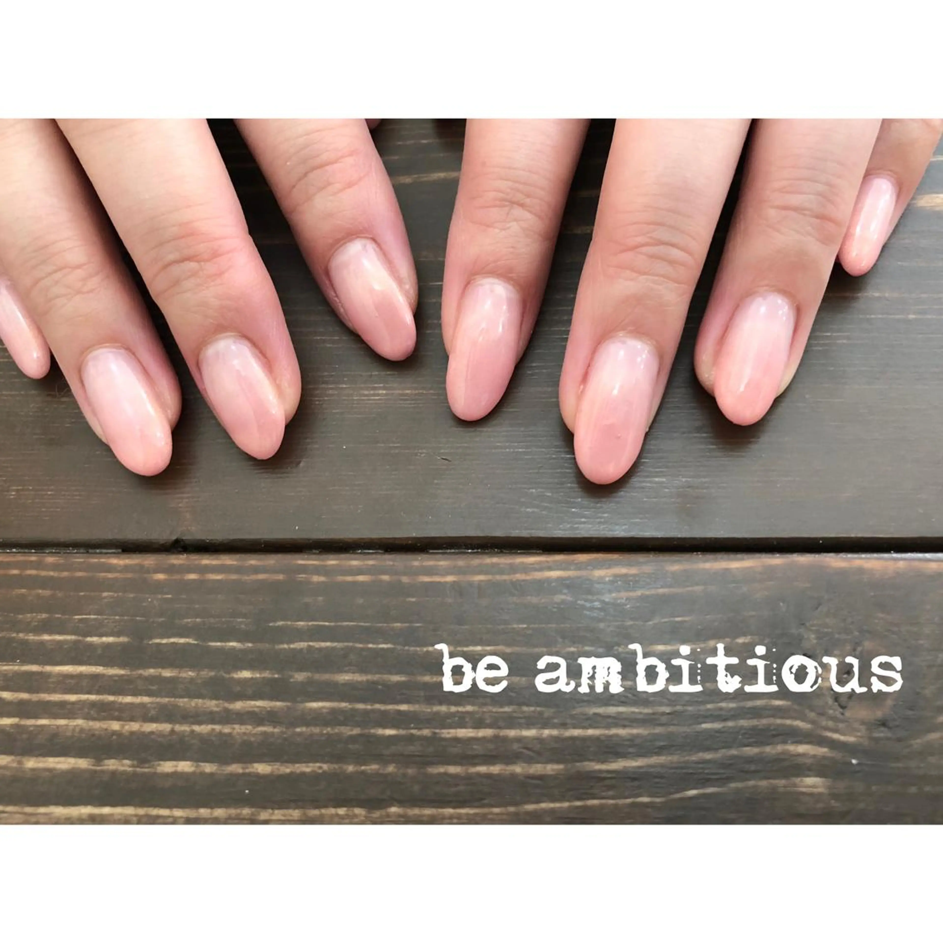 ネイル シンプルネイル EMIKOのネイルデザイン