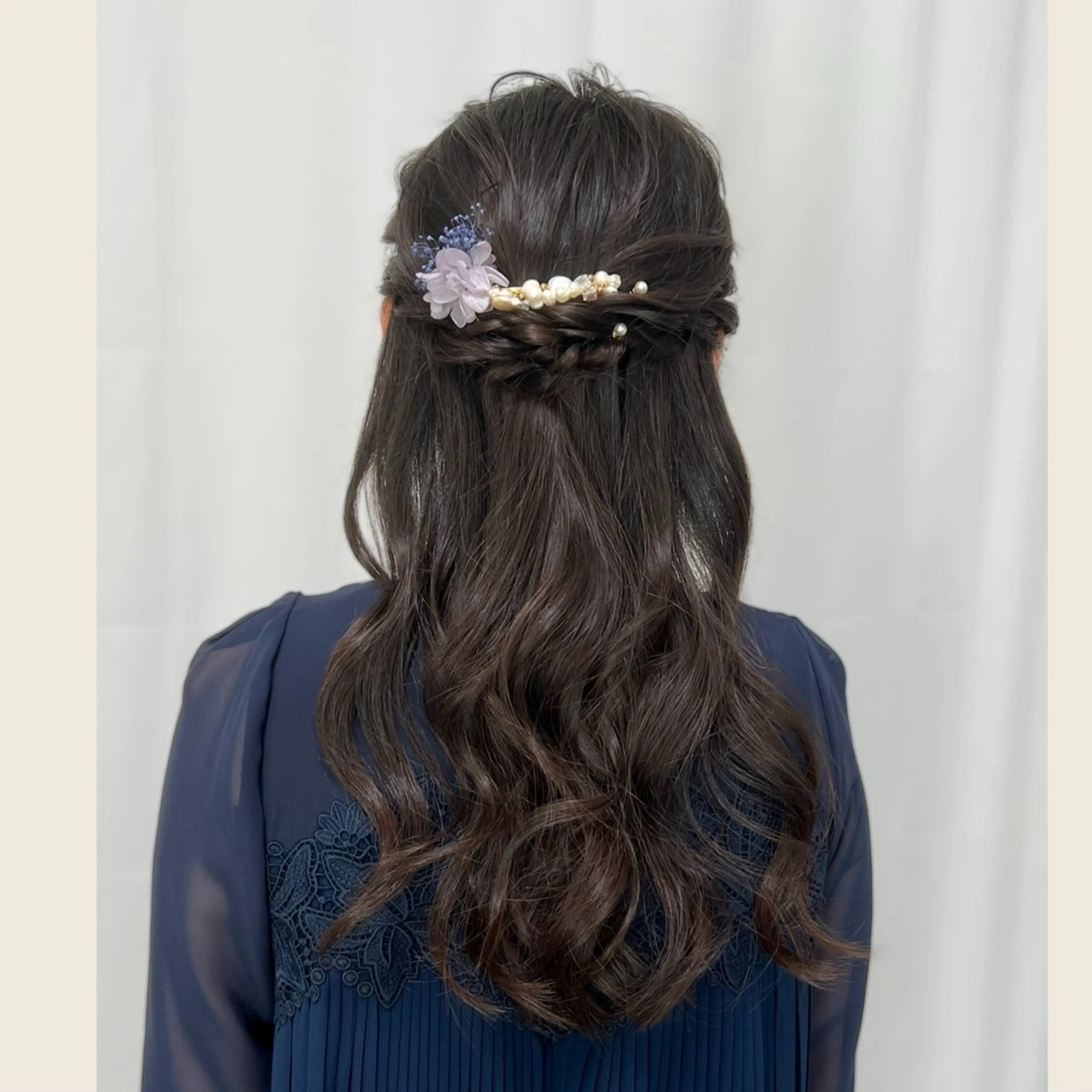 ヘアアレンジ ハーフアップ CHATEAU TERRACE所属・似合うヘアメイク🪞 CHATEAUのヘアスタイル