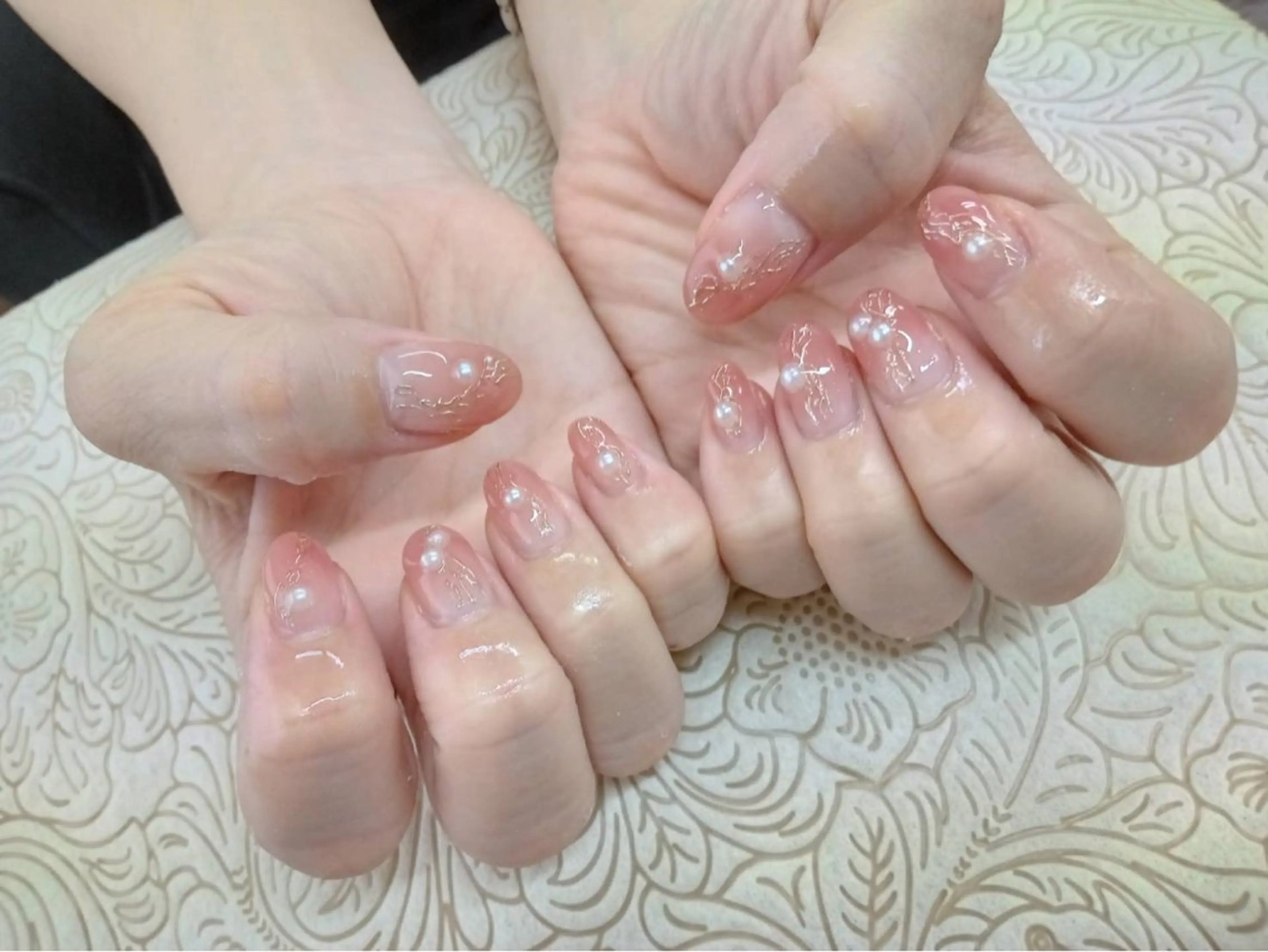 ネイル フラワーネイル ハンドネイル precious nail room所属・precious nail  roomのネイルデザイン