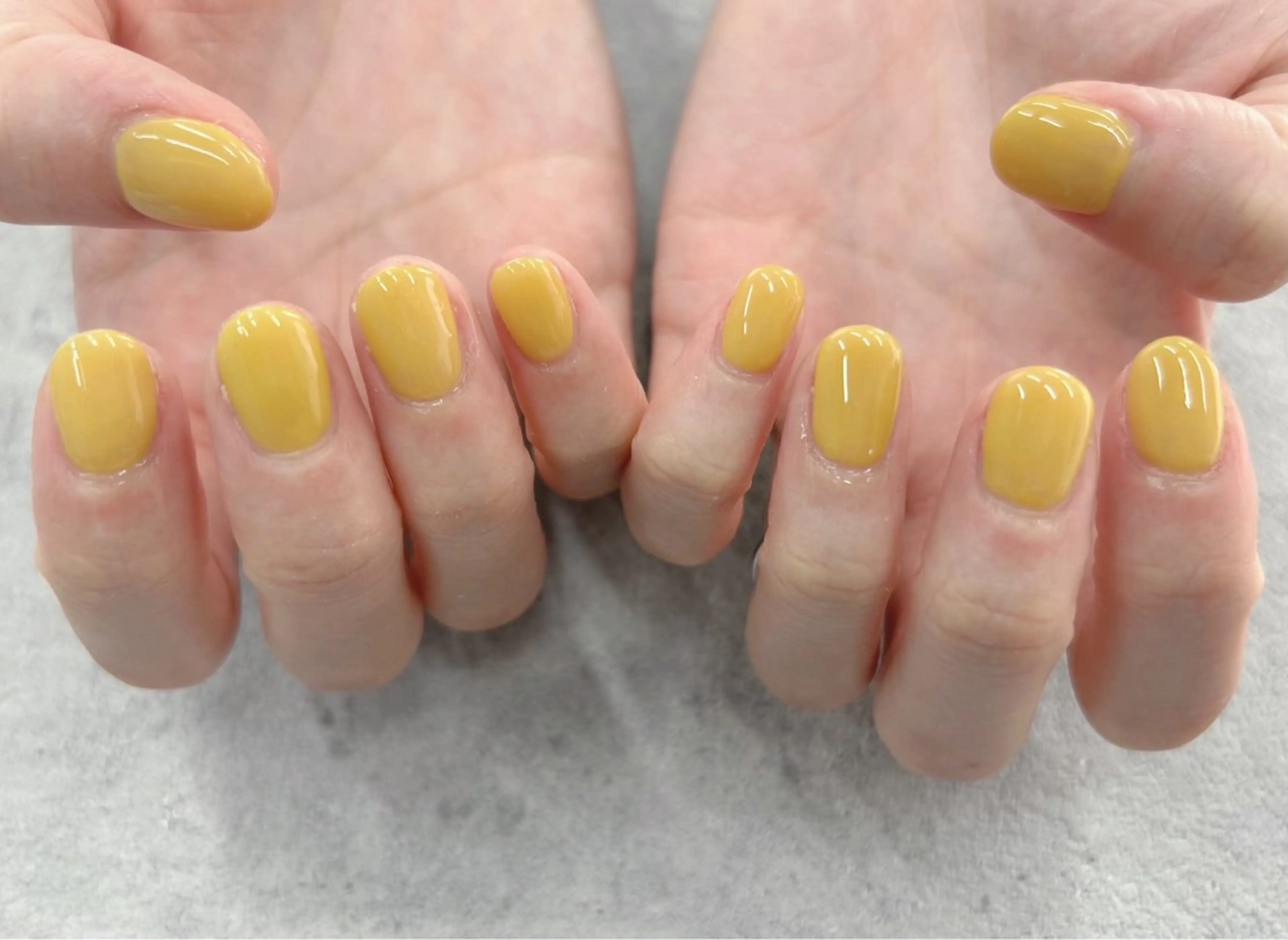 ネイル 黄色 ハンドネイル Nail Salon agré所属・agré ネイルサロン　アグレのネイルデザイン