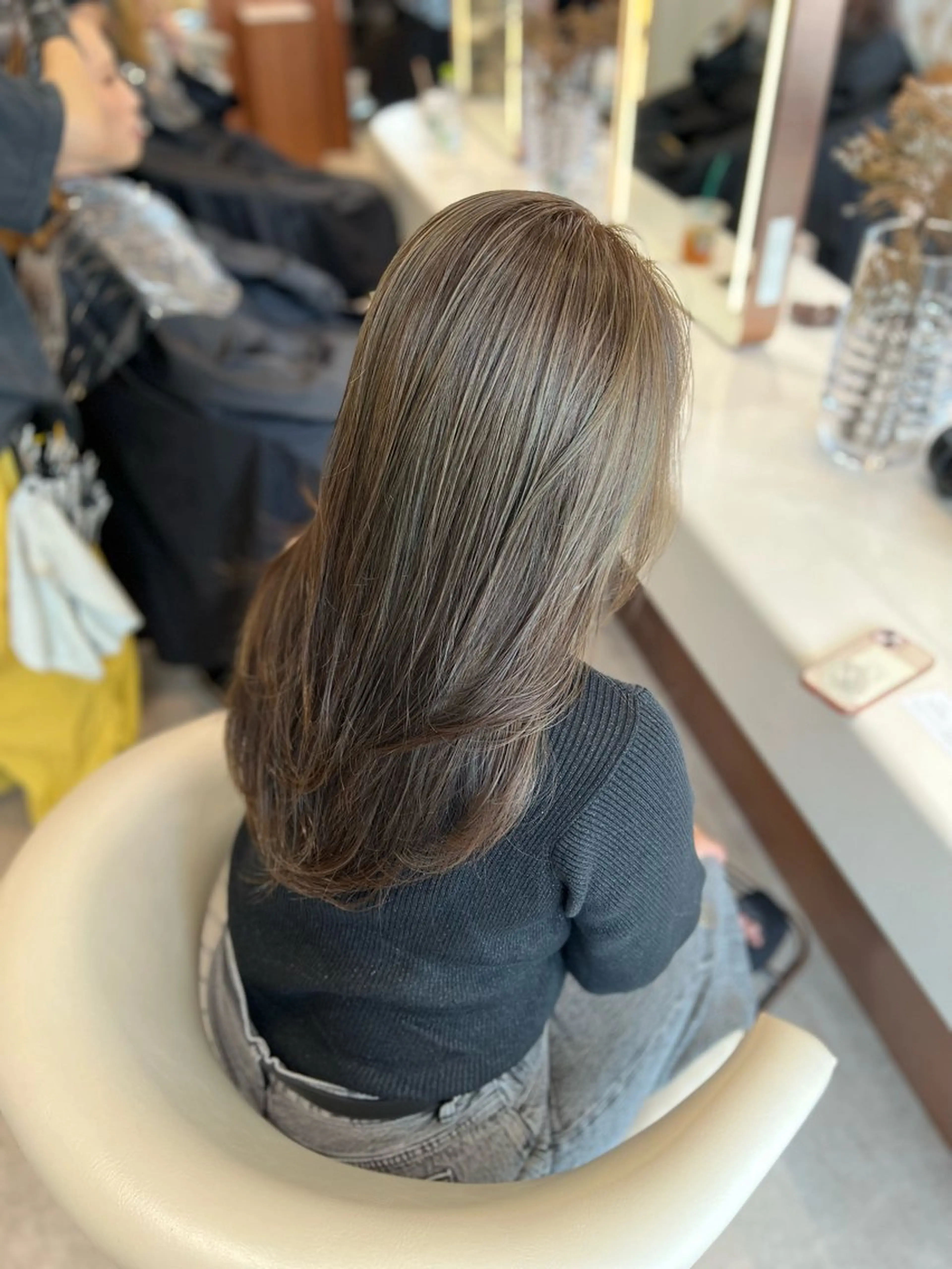 ミディアム カラー ベージュカラー イルミナカラー オリーブベージュ 韓国風ヘア レイヤーカット カット ヘアカラー ヘアセット 韓国レイヤー🇰🇷 韓国研修◎渋谷カイトのヘアスタイル