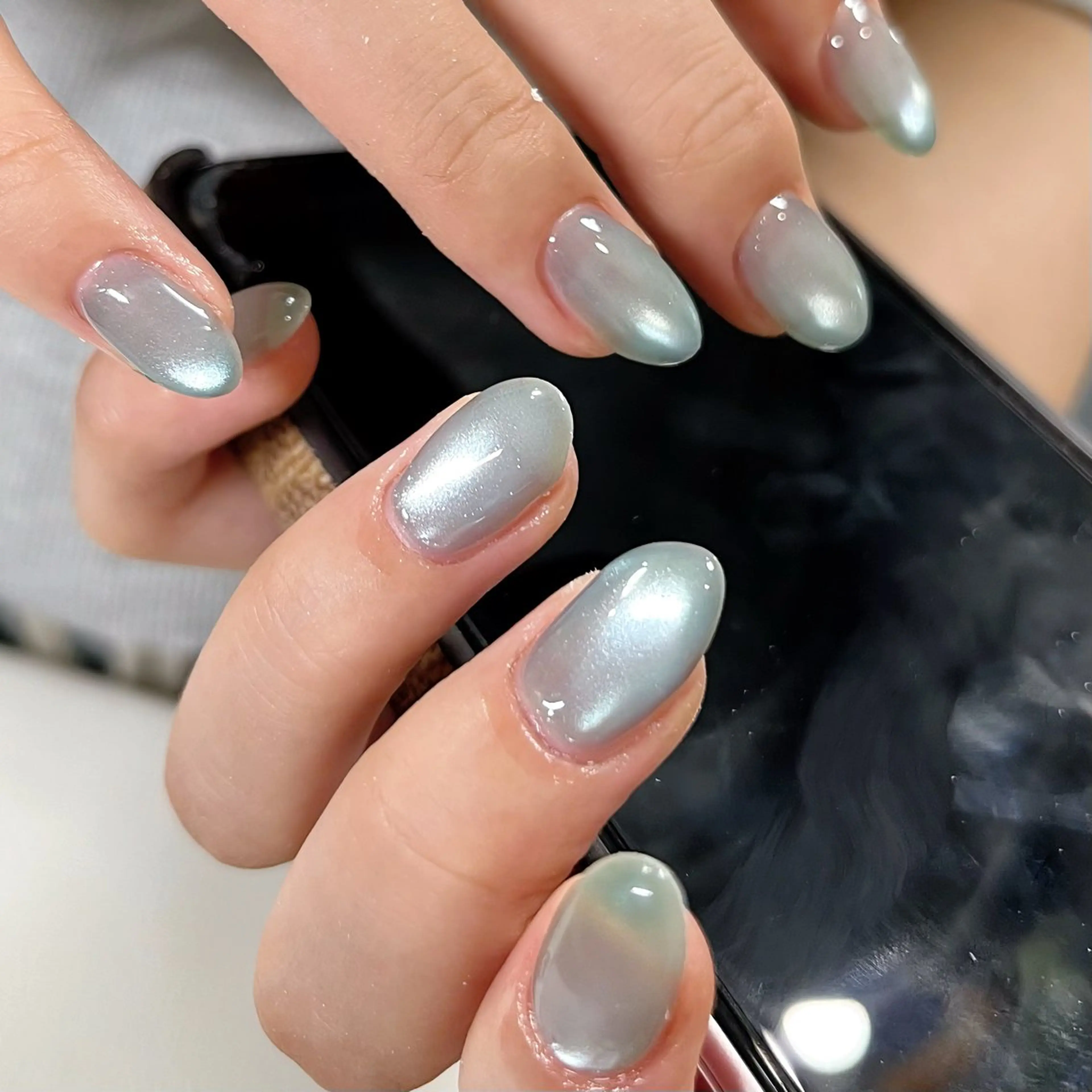 ネイル 水色 マグネットネイル ミラーネイル ワンカラーネイル 夏ネイル ハンドネイル ハンドケア 🫧OPELIA NAIL渋谷🫧のネイルデザイン