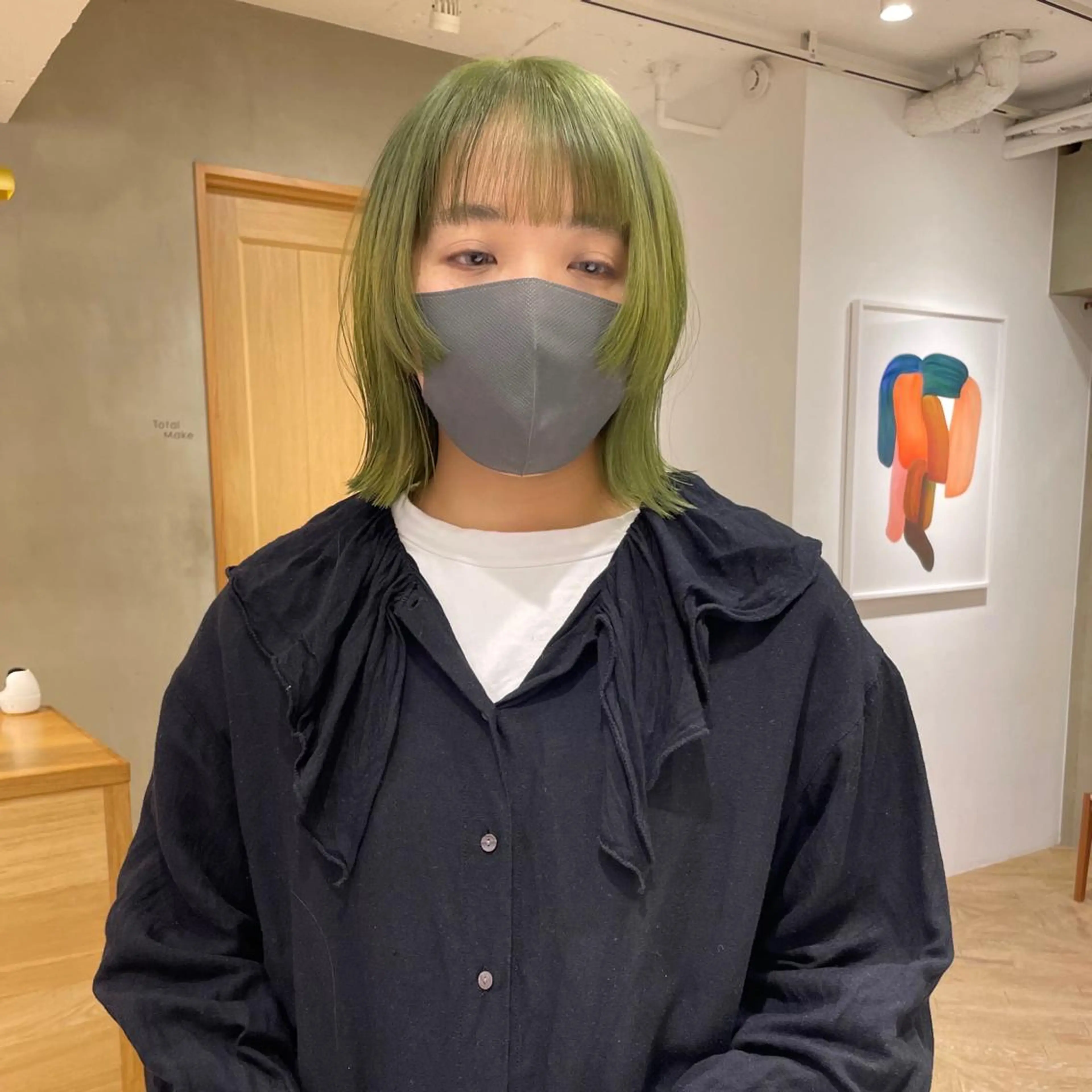 ミディアム カラー ミディアムパーマ ブリーチ ケアブリーチ ダブルカラー ハイライトカラー ブリーチ/レイヤー 🌻Mutsumiのヘアスタイル