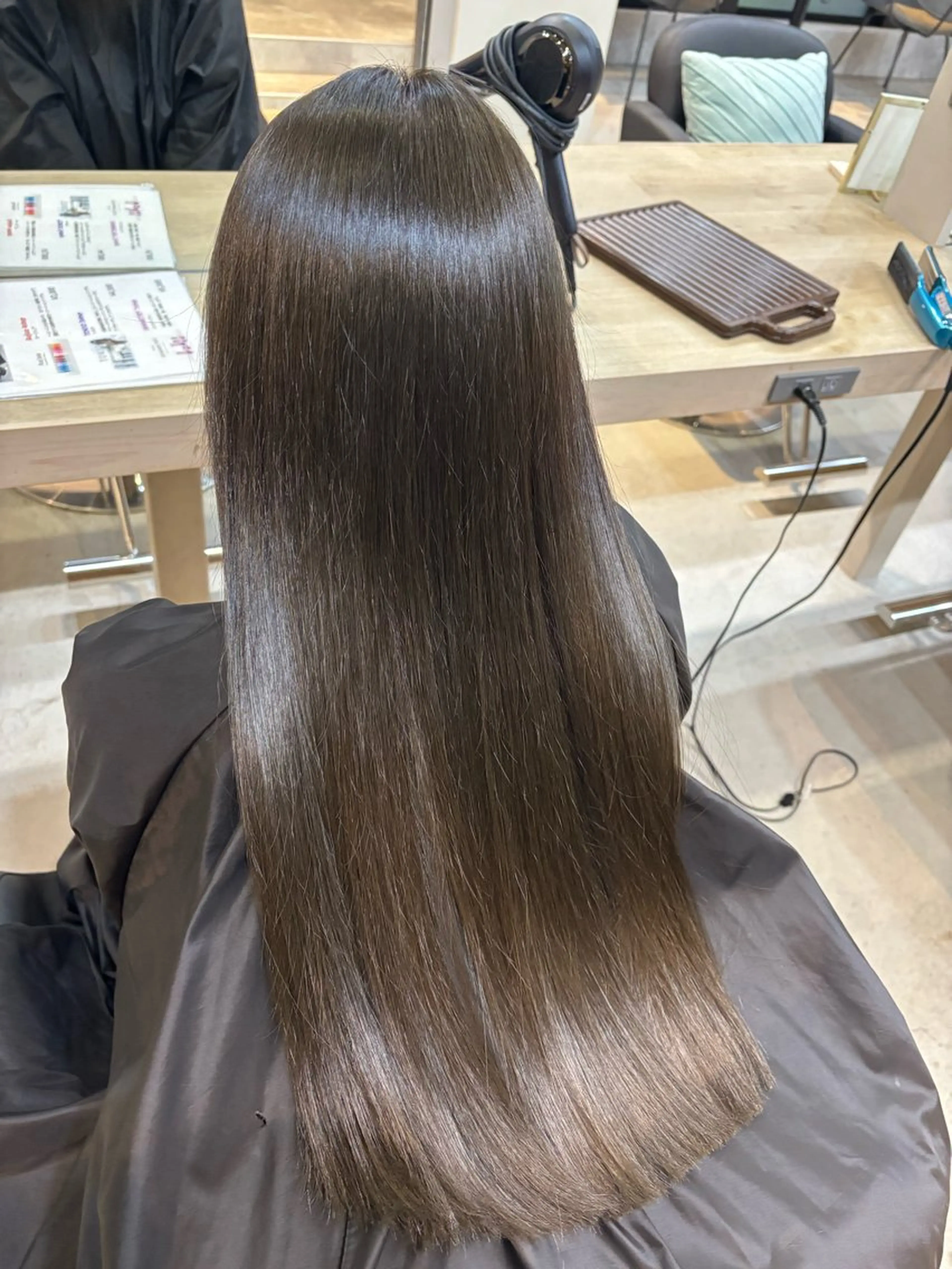 ［マイナス10歳］髪にドラマを✨髪質改善トリートメント＋艶カラーの写真