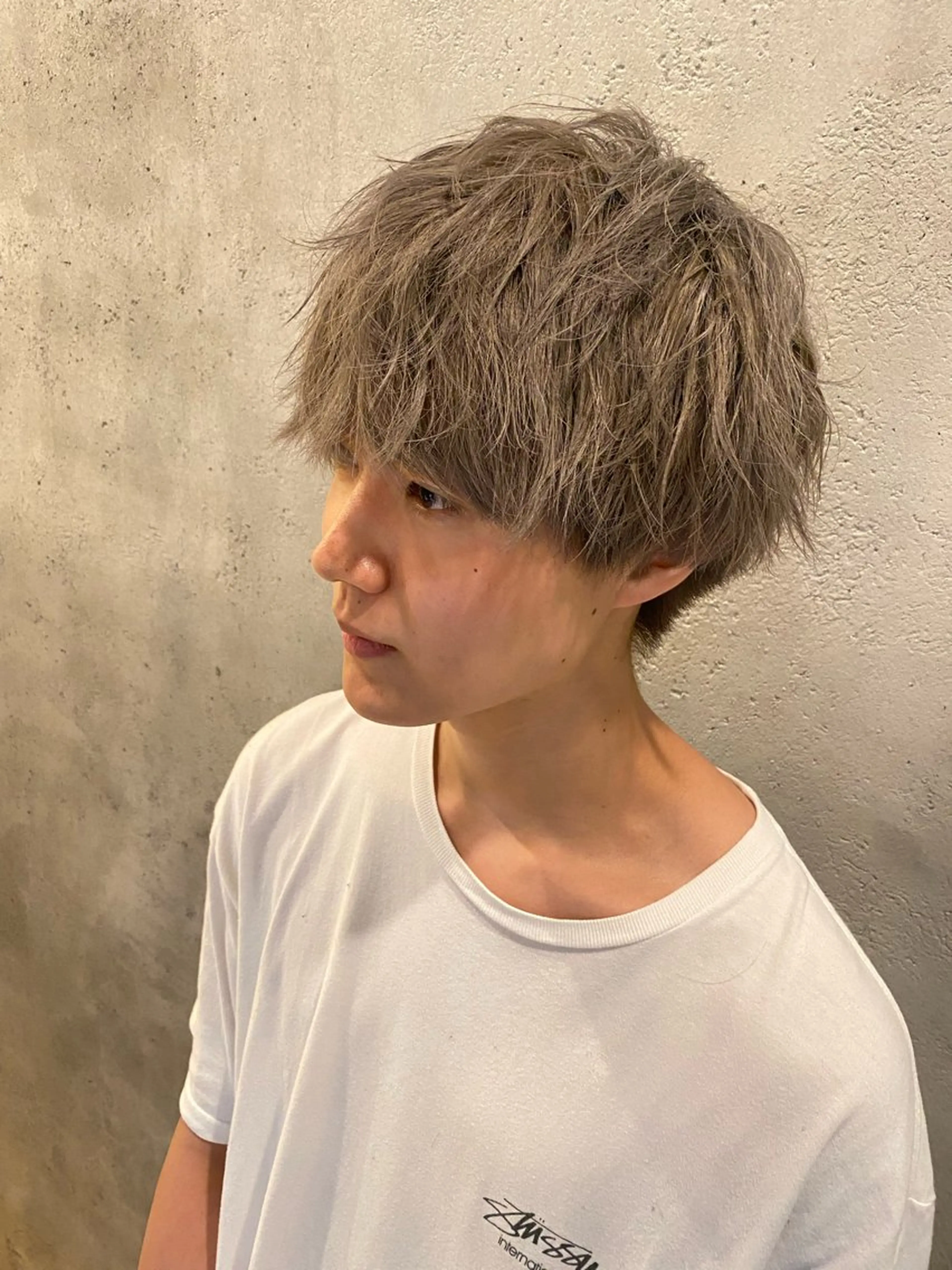 ショート カラー メンズ メンズブリーチ ブリーチ シルバー ホワイトシルバー 伊藤 裕也のヘアスタイル