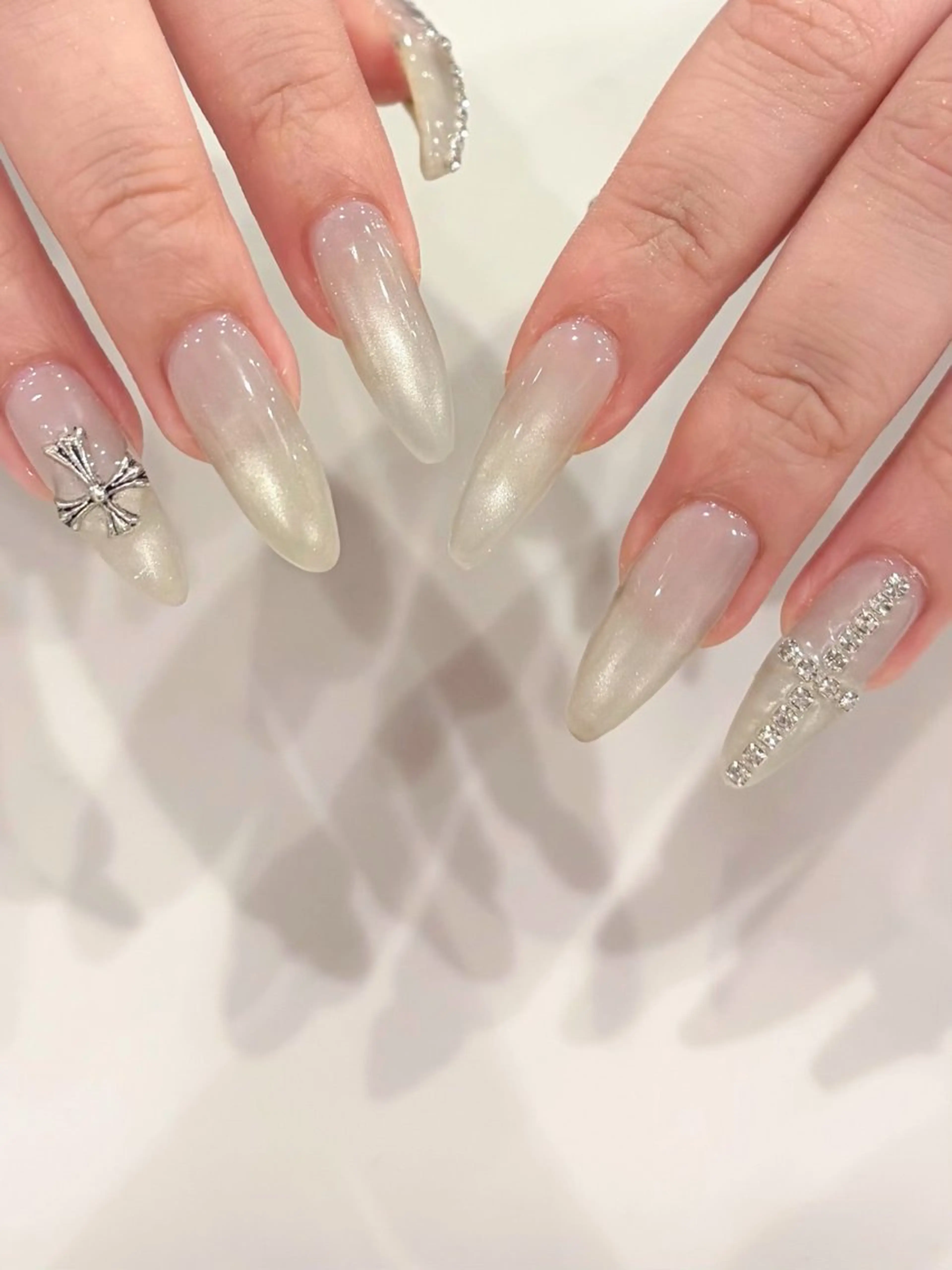 ネイル マグネットネイル 岡崎 佑香のネイルデザイン