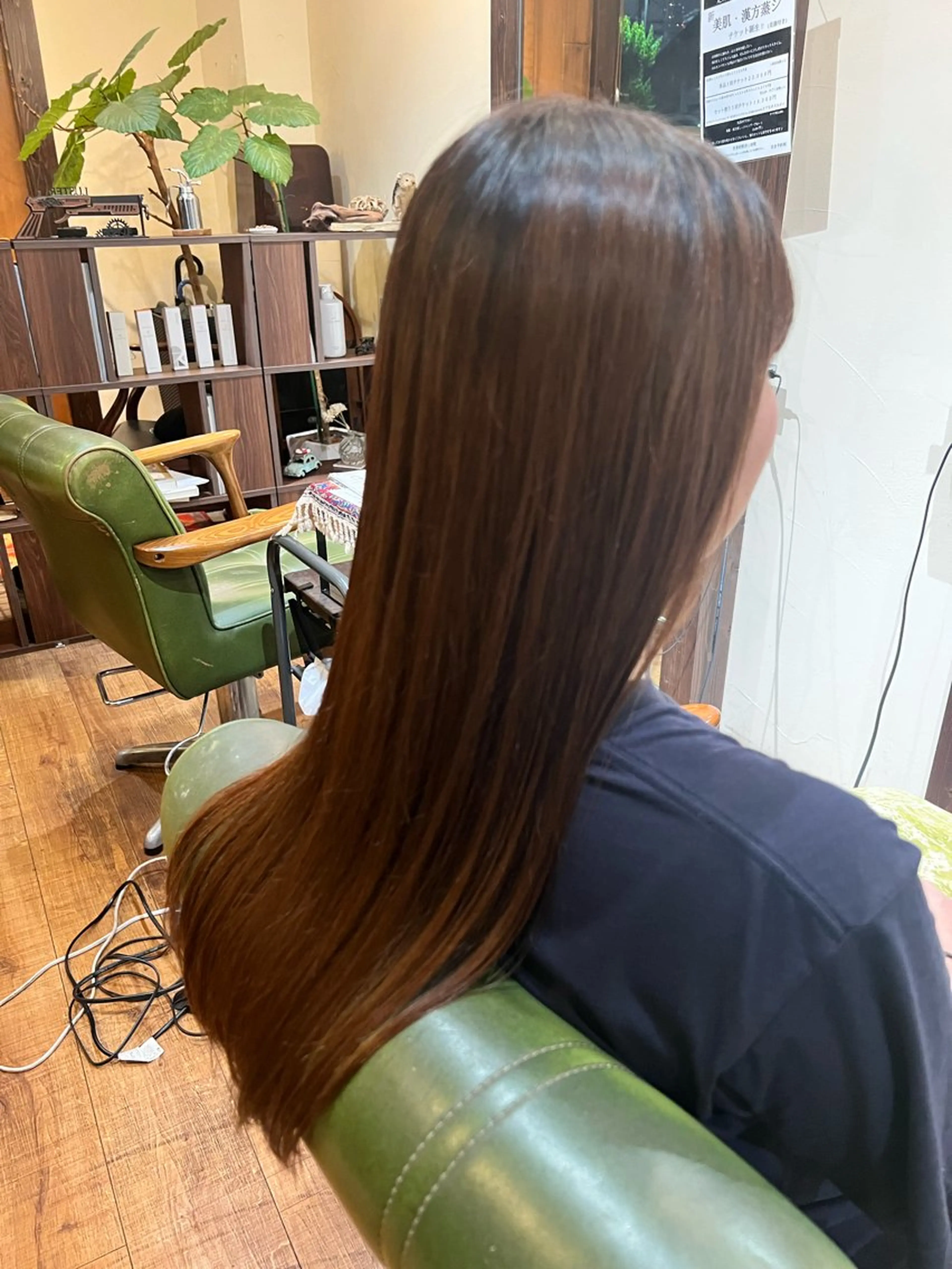 ロング 縮毛矯正 Luster Friends所属・まゆ | 艶カラー | ストレートのヘアスタイル