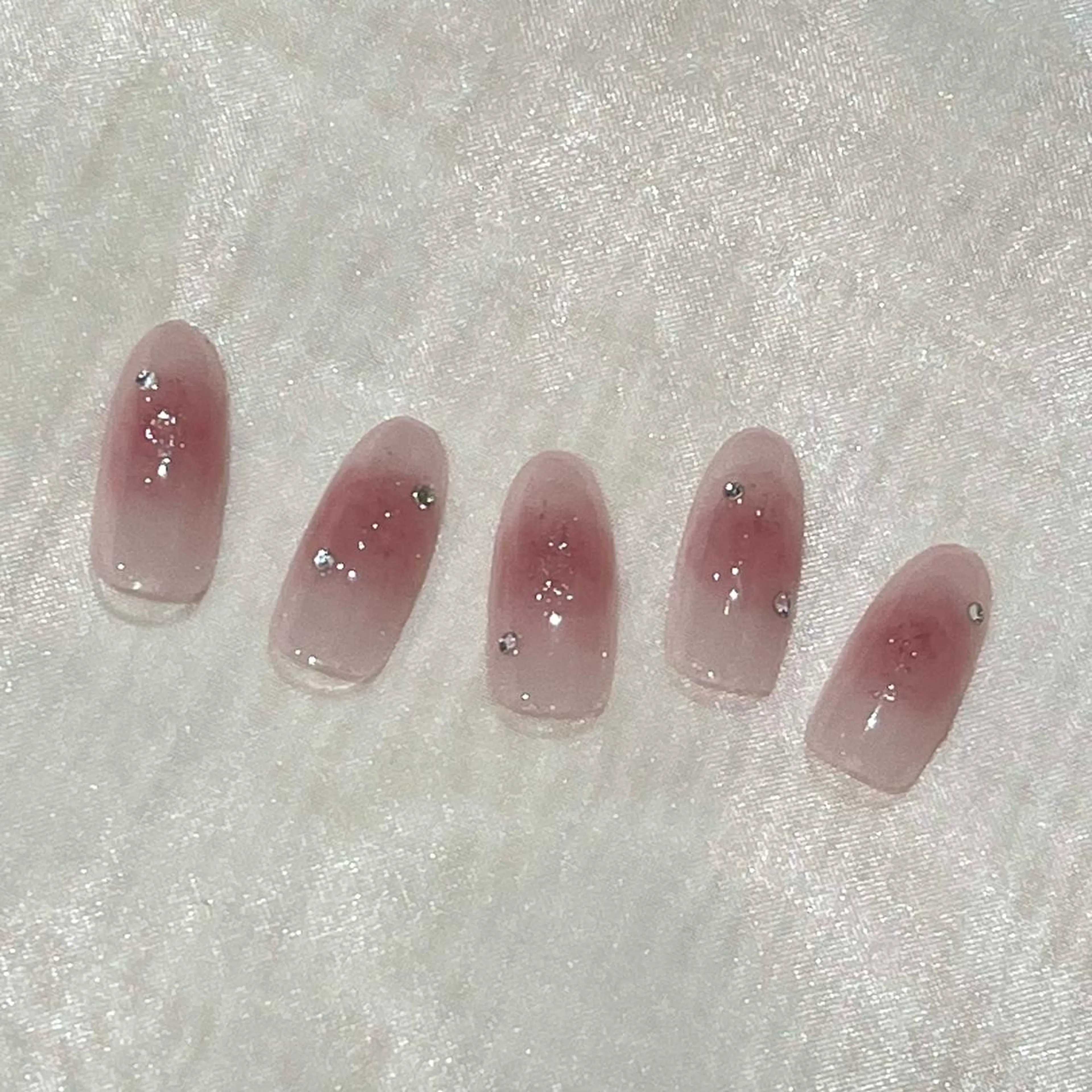 ネイル チークネイル 鈴木 里奈のネイルデザイン