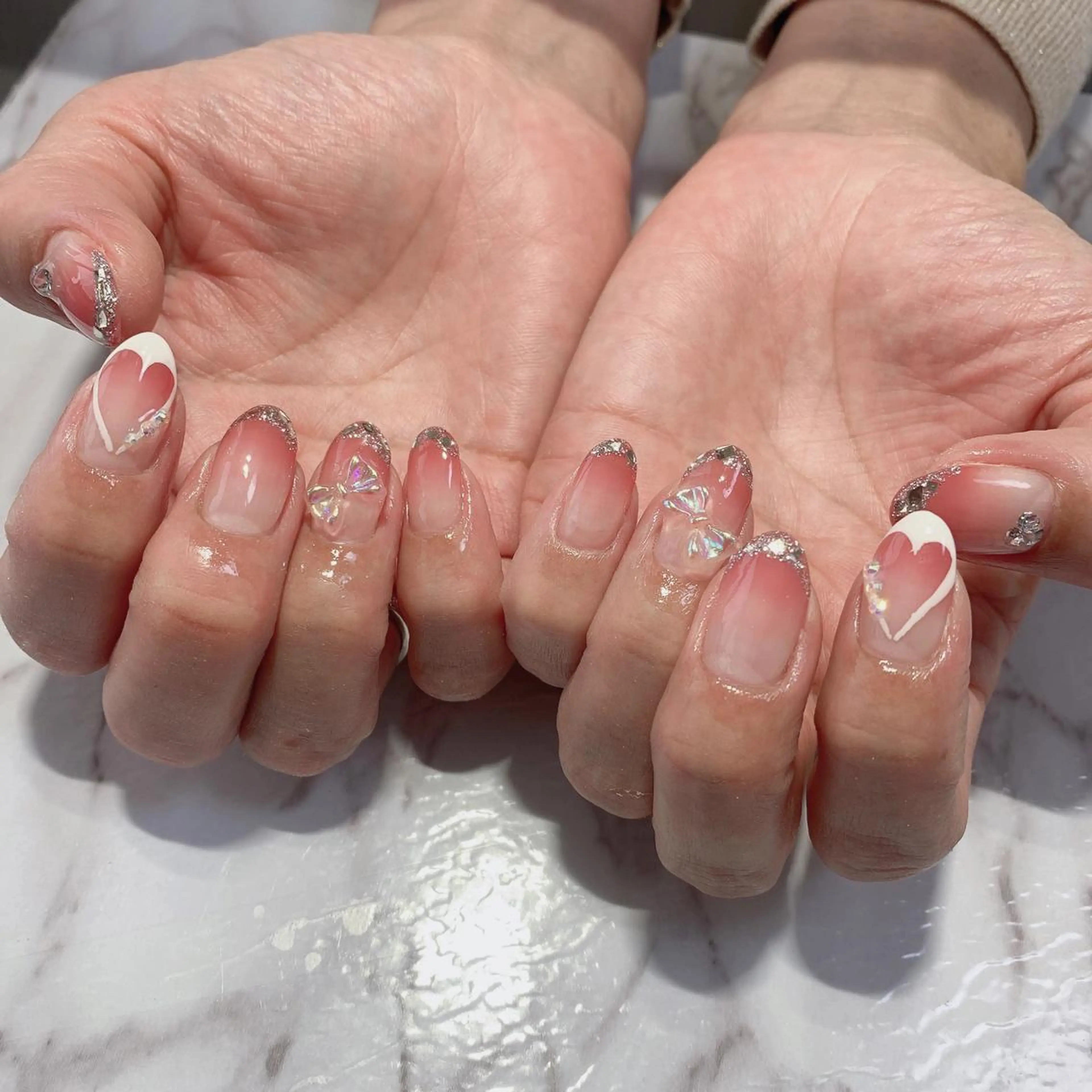 ネイル ハート リボン Ally's Nailのネイルデザイン