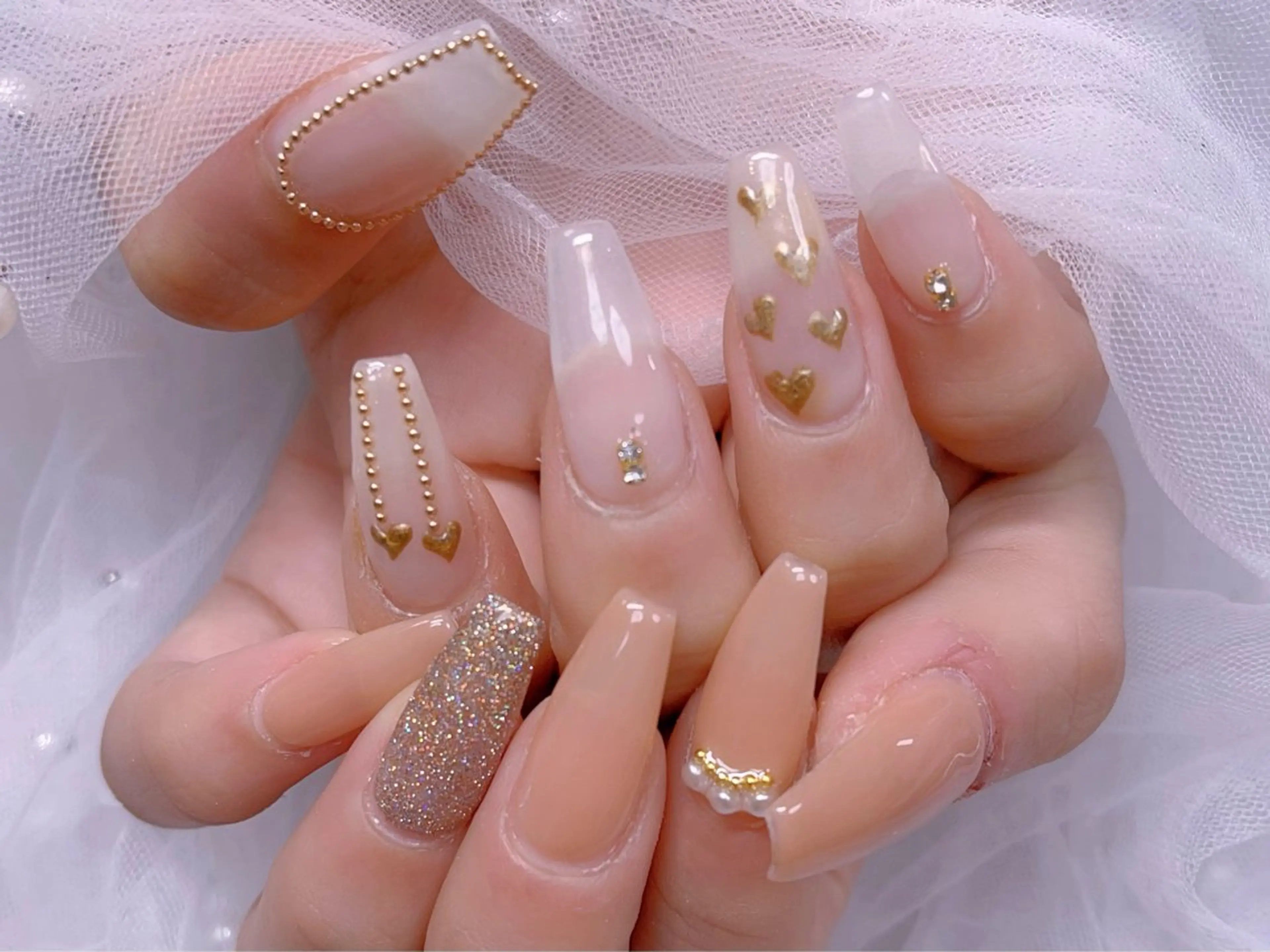 メンズ ネイル アートネイル フレンチネイル ジェルネイル キラキラネイル パラジェル ハンドネイル Bloom スカルプ専門店のネイルデザイン