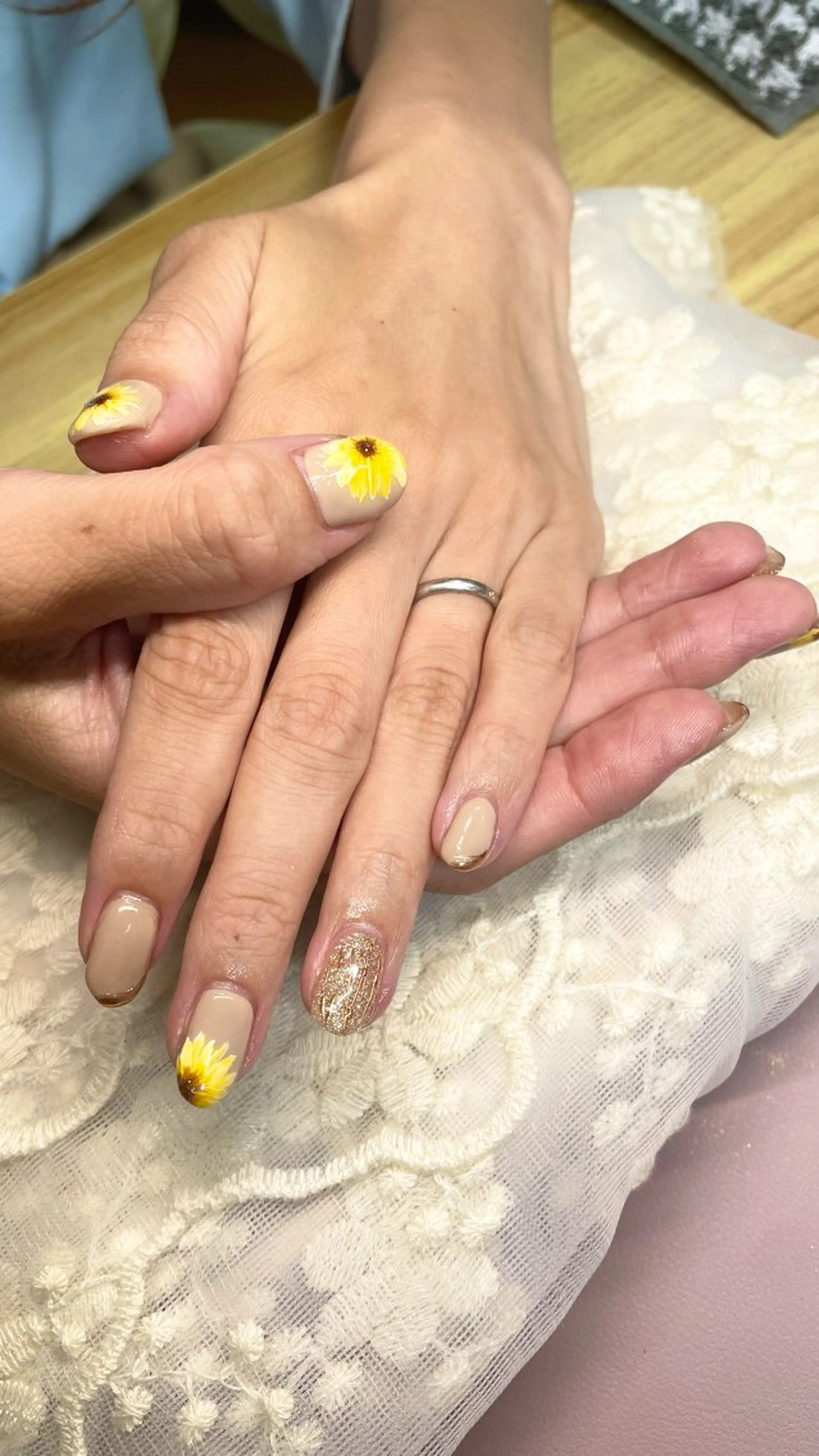 ネイル ハンドネイル 藤島 咲良のネイルデザイン