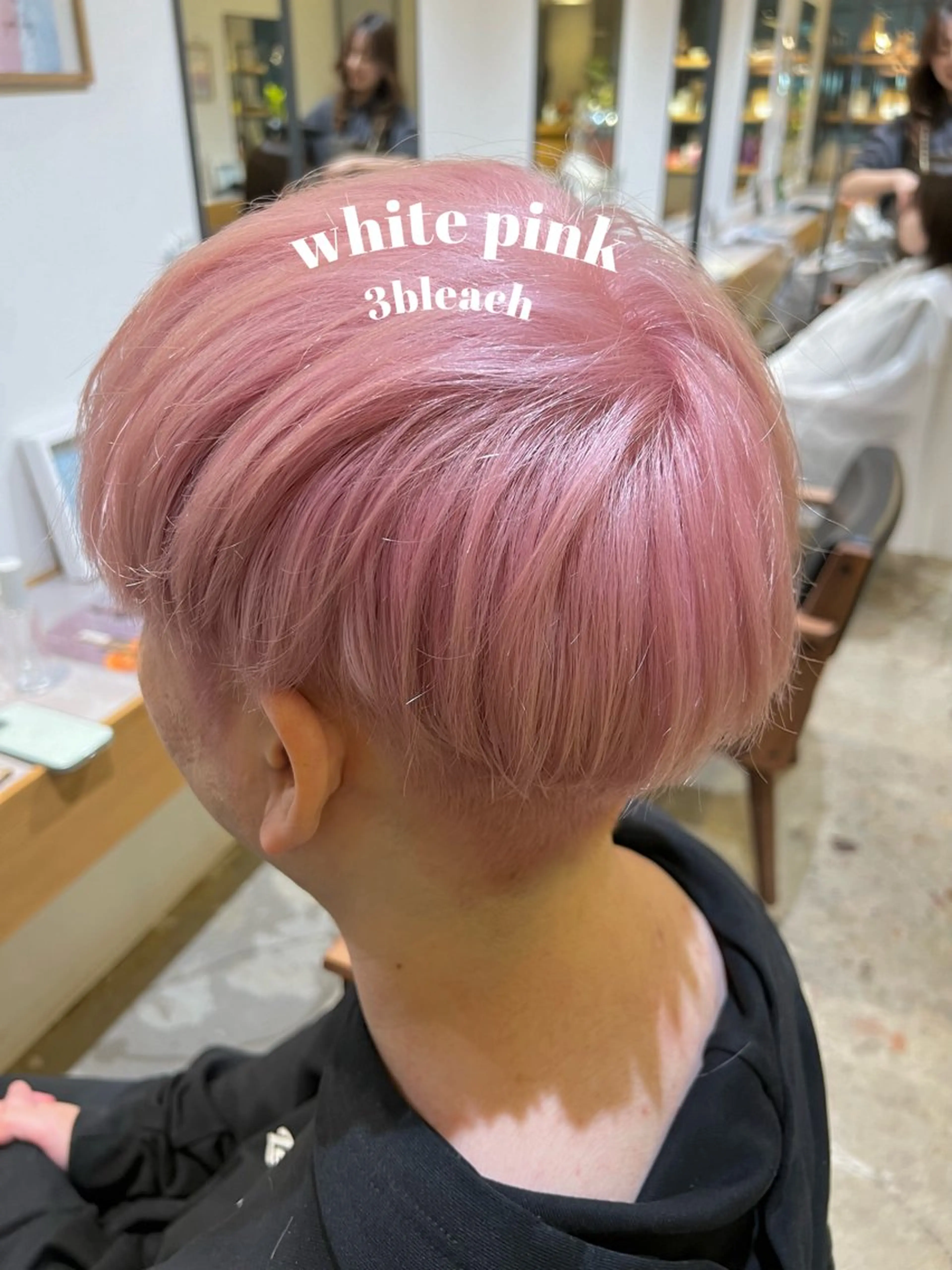 ショート カラー メンズ ピンクカラー ホワイトピンク ヘアカラー Kana 🍋 ハイトーン【高円寺】のヘアスタイル