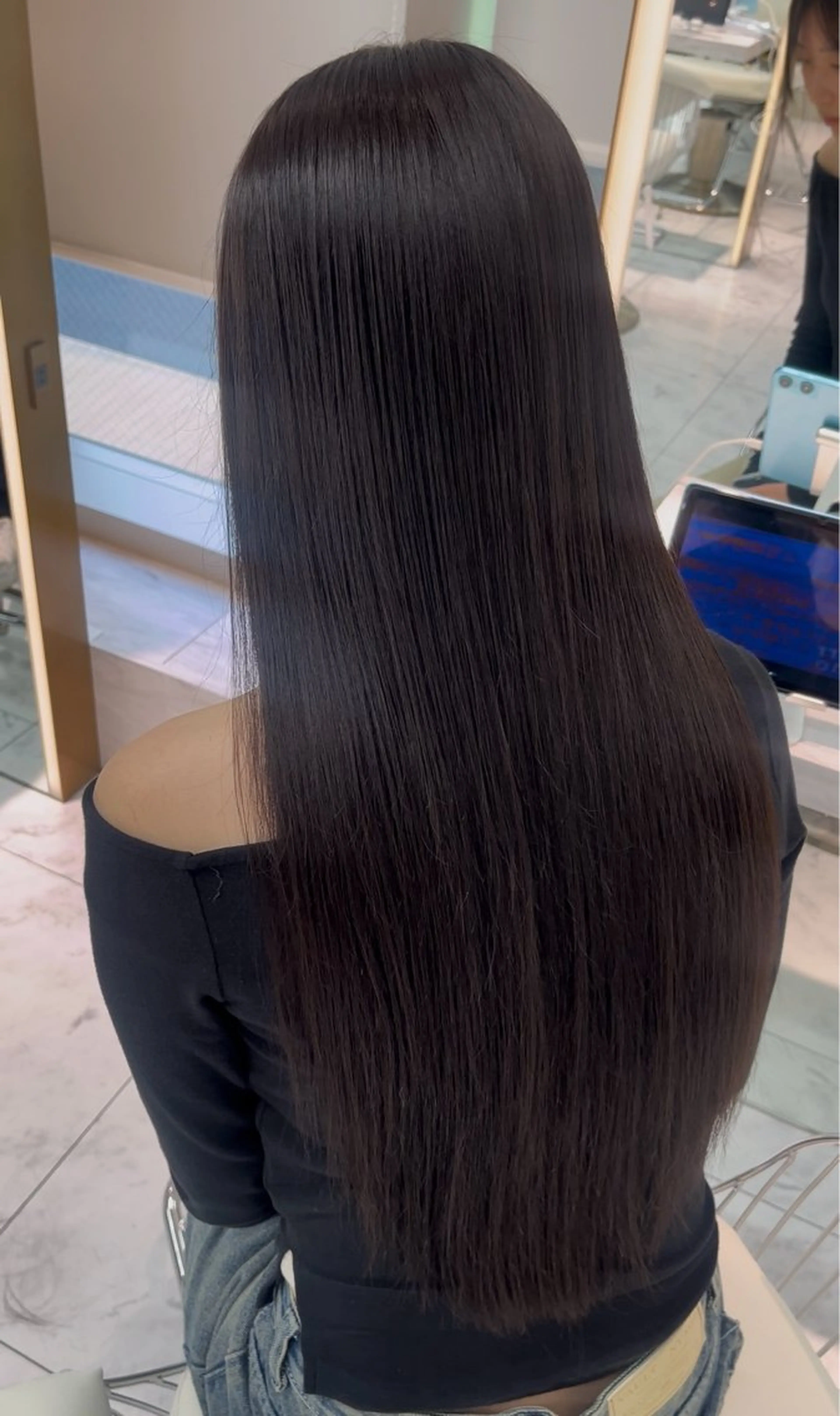 ロング トリートメント 💖しの💖韓国ヘア レイヤーカットのヘアスタイル