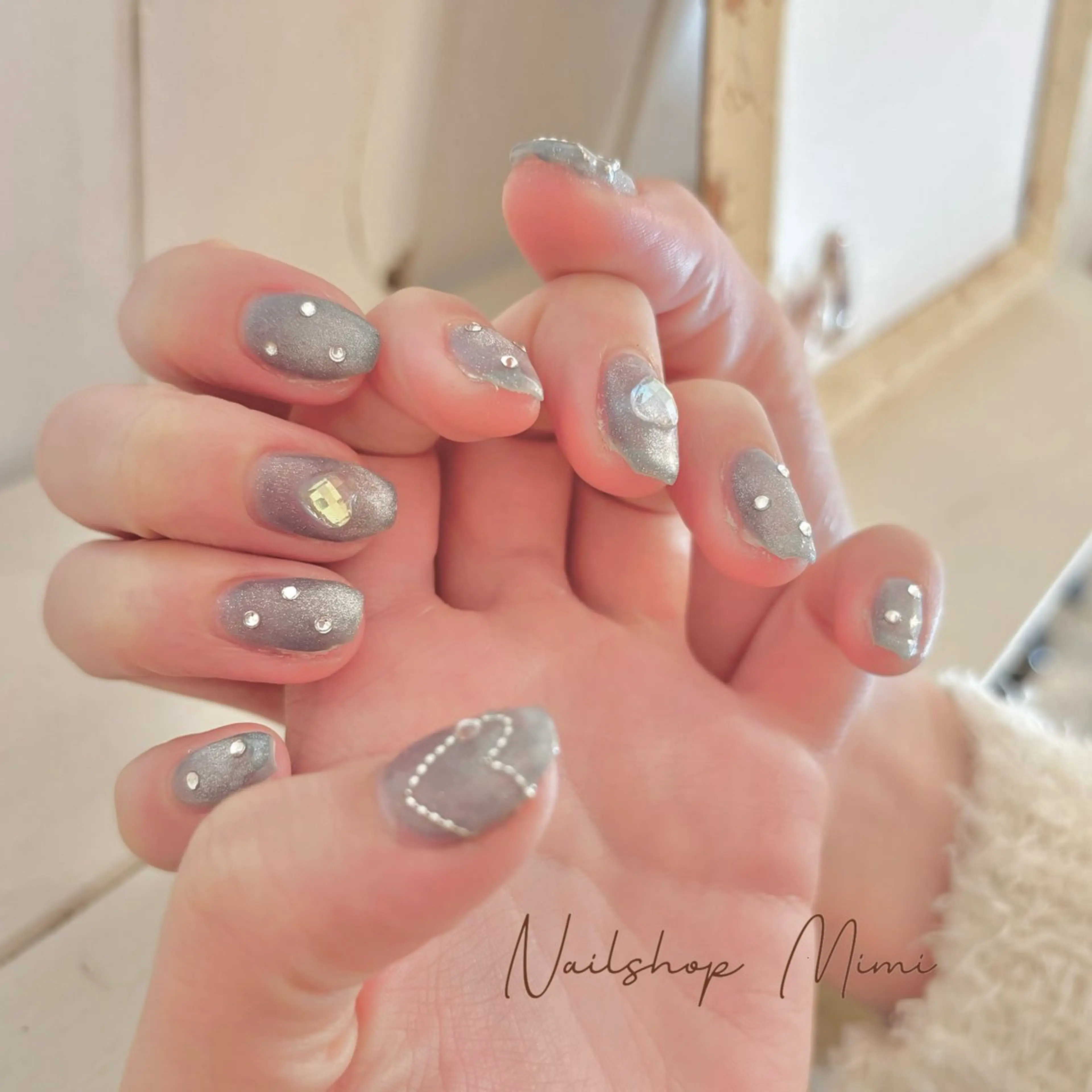 ネイル ブルー ハート ストーンネイル バレンタイン Nailshop Mimiのネイルデザイン