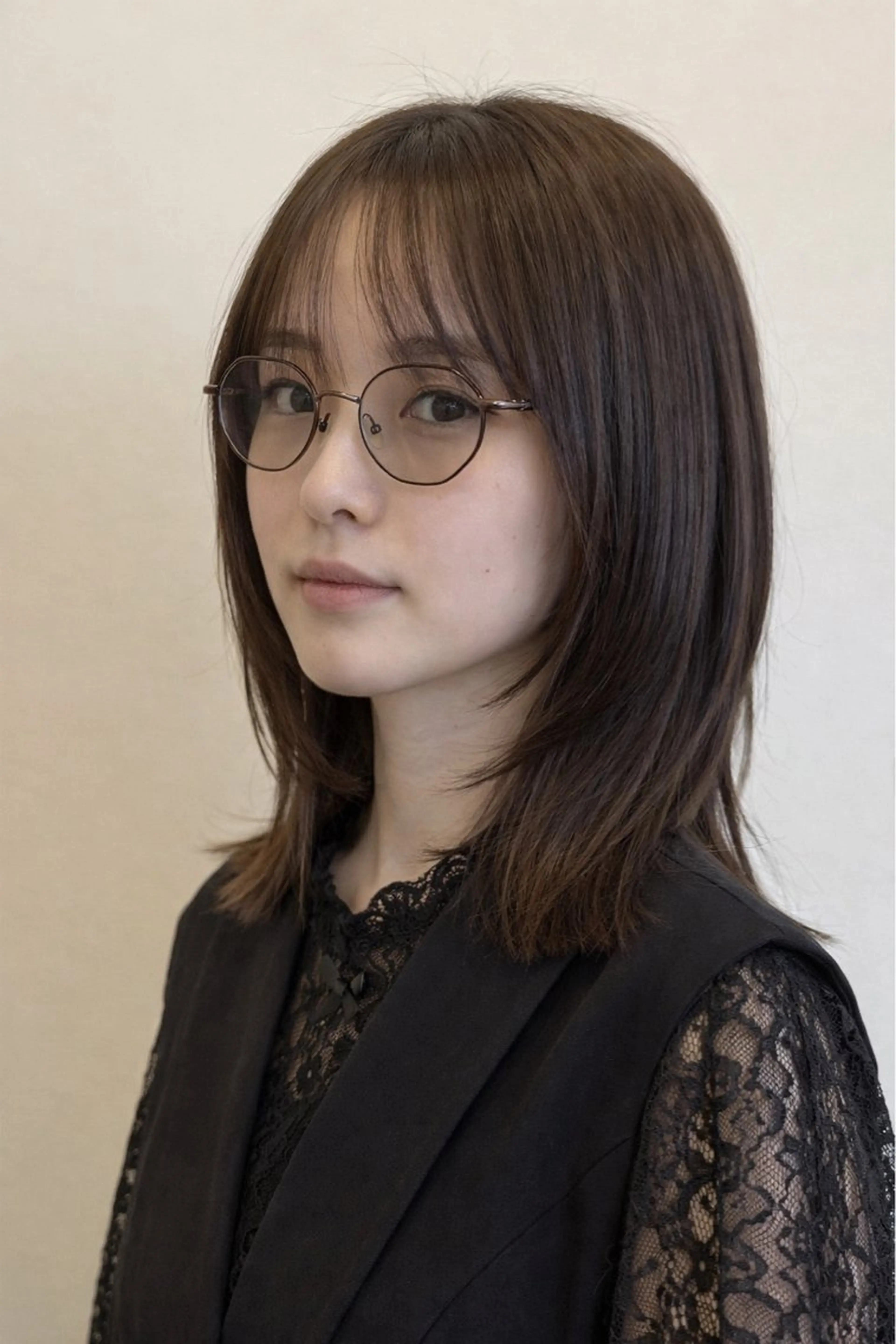 ミディアム レイヤーカット カット ヘアカラー トリートメント 齋藤 智佳のヘアスタイル