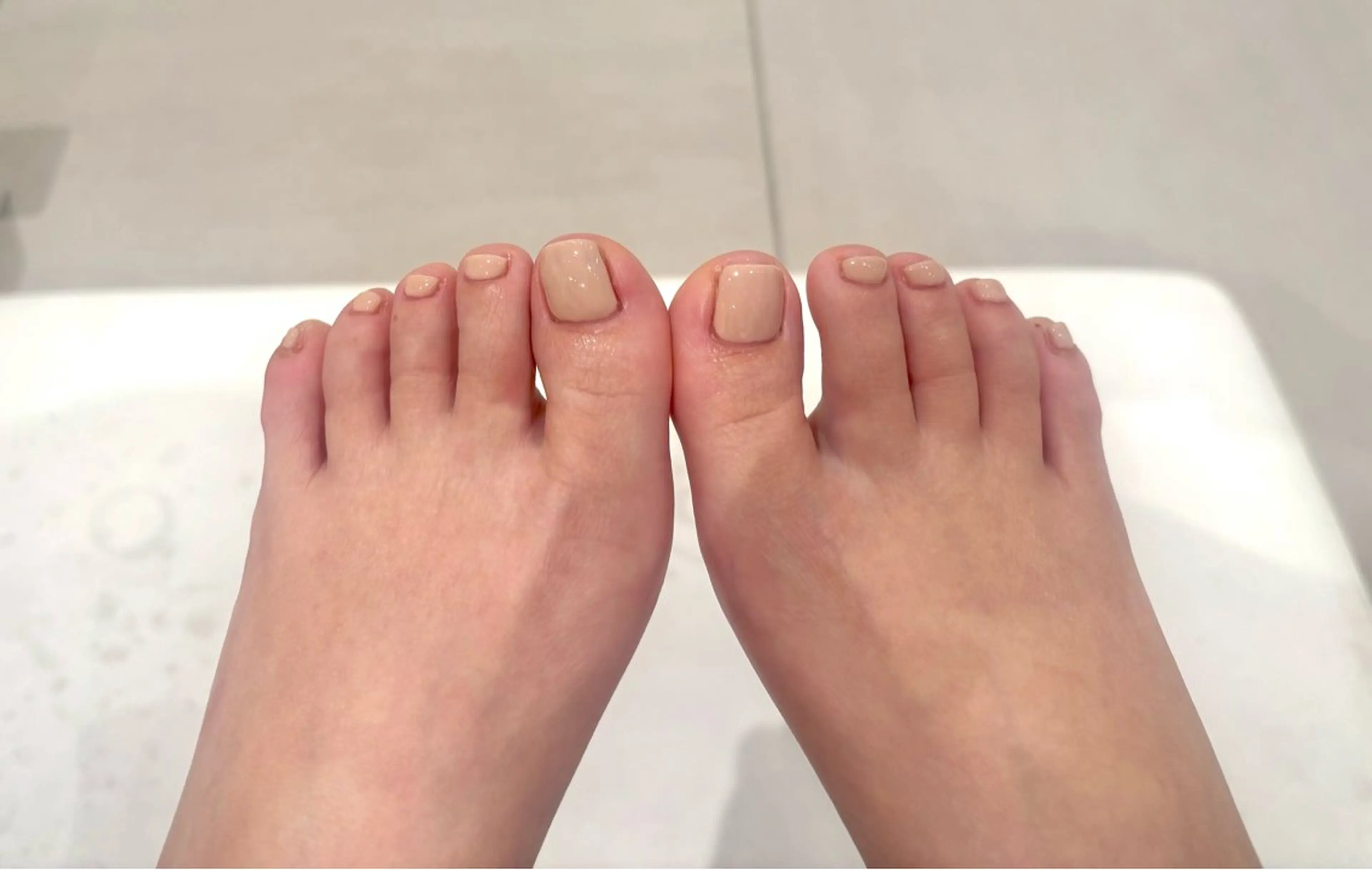 ネイル フットネイル 末永 紗英のネイルデザイン