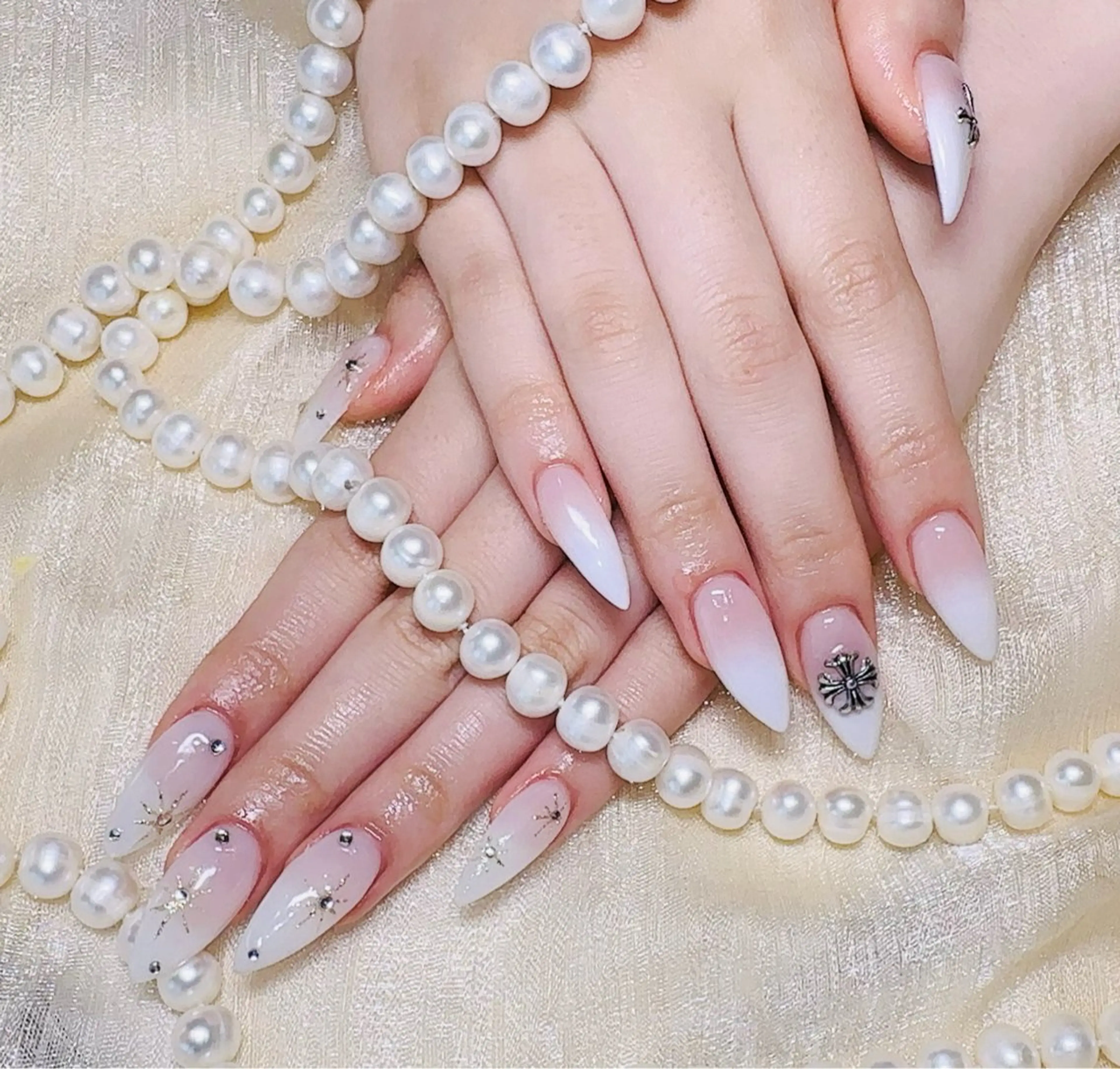 ネイル 伊原 羽美のネイルデザイン