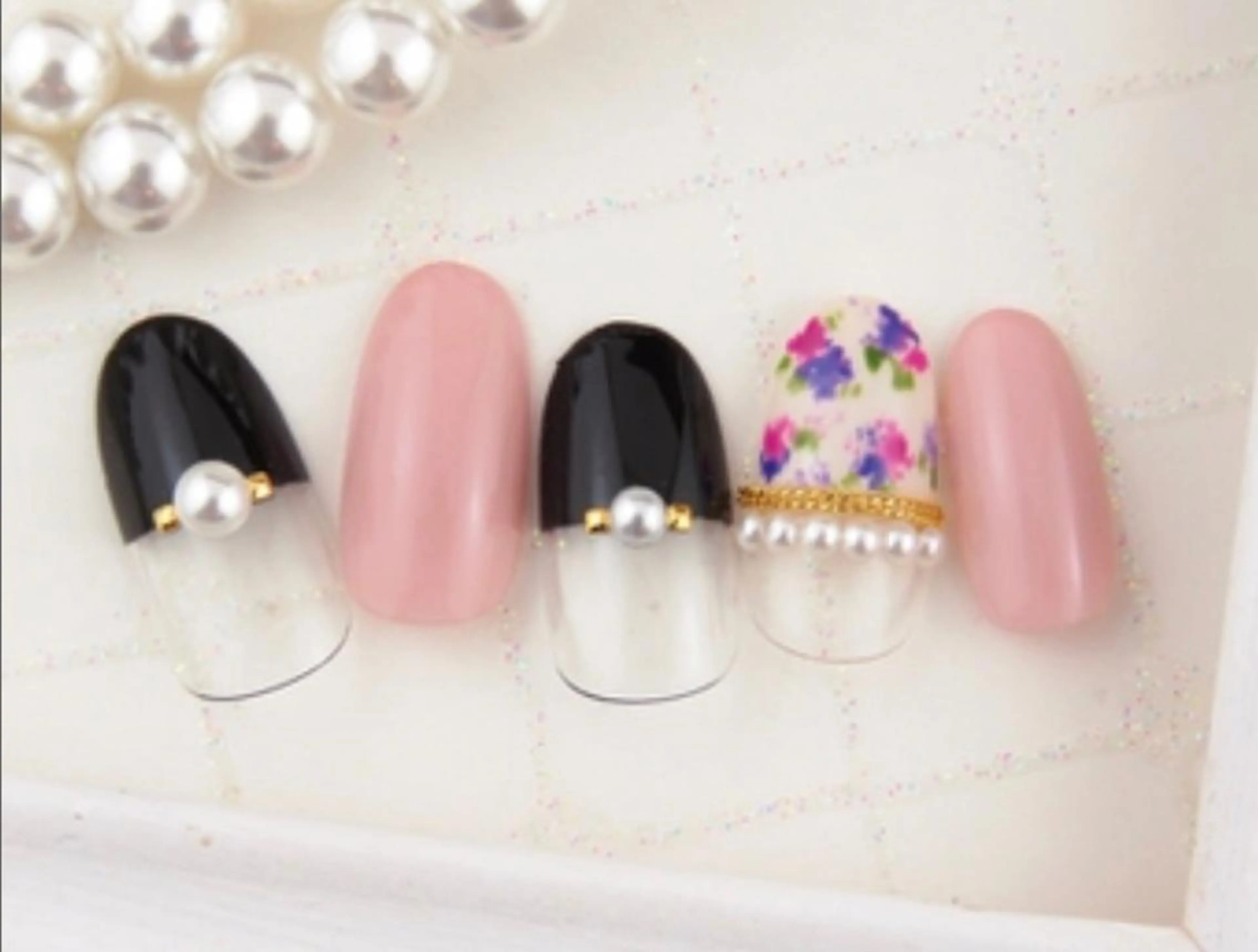 ネイル Lisse所属・戸田 奈津美のマツエク・マツパデザイン