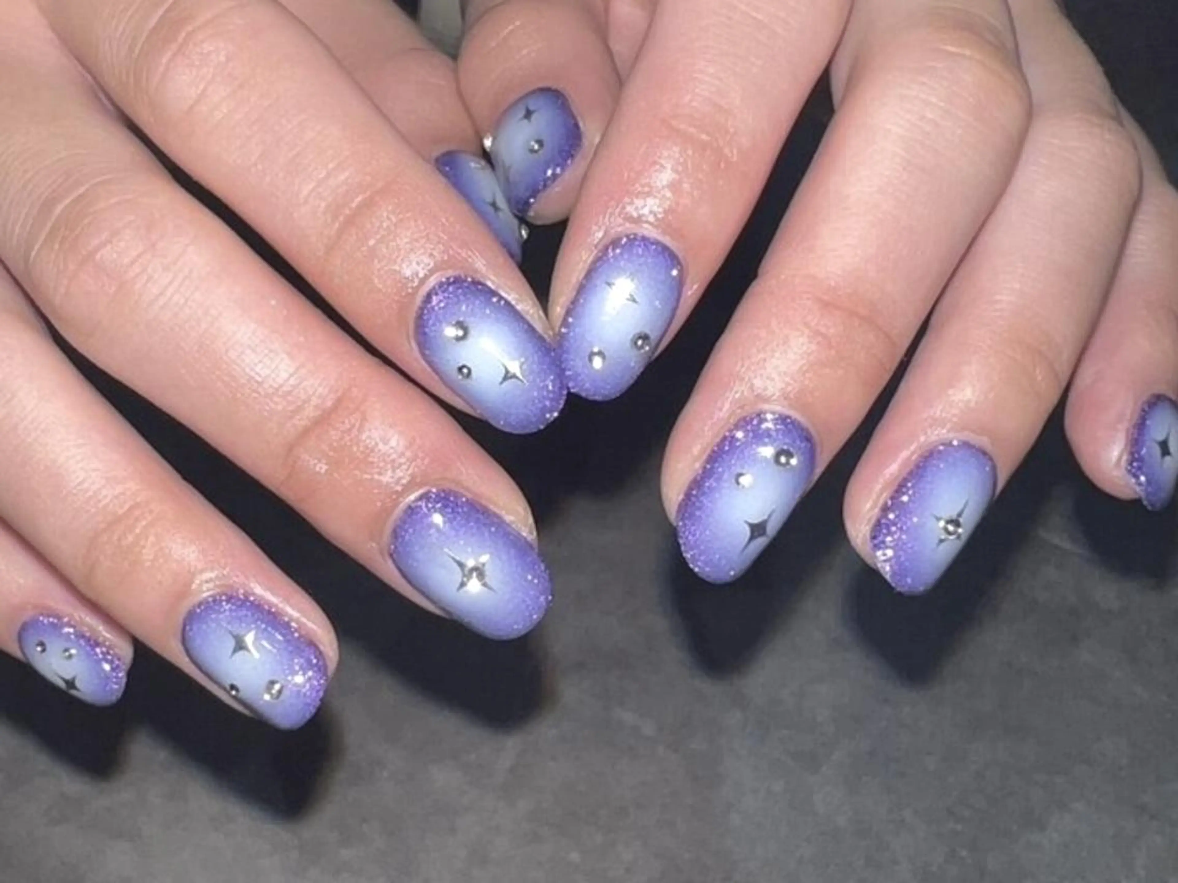 ネイル アートネイル 持ち込み Shis_🦄shi 韓国風キラキラネイルのネイルデザイン