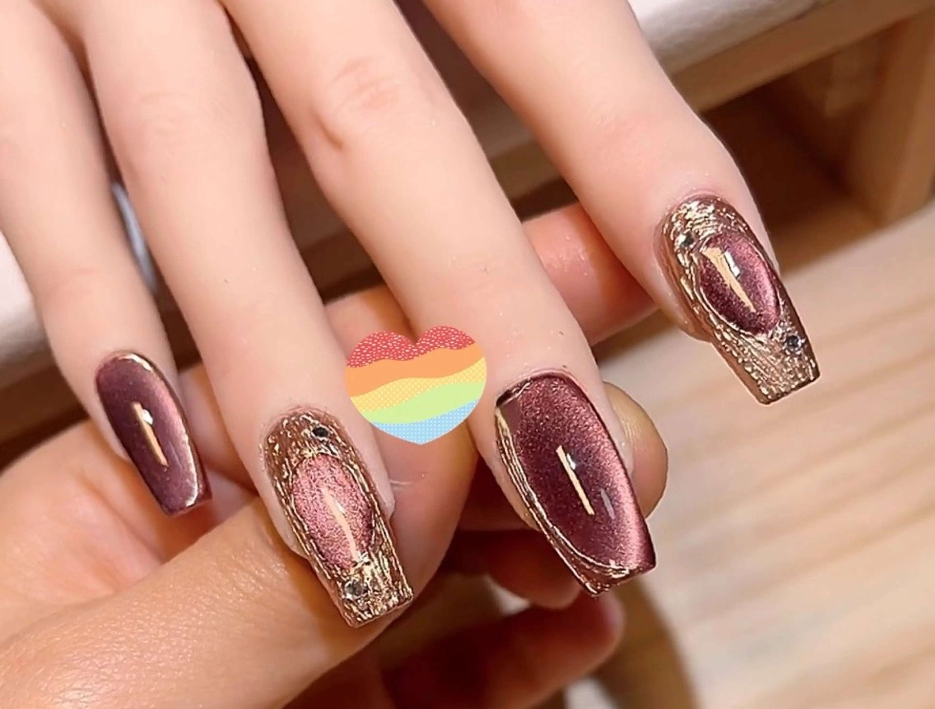 ネイル pink ladyサロン所属・べ にのネイルデザイン