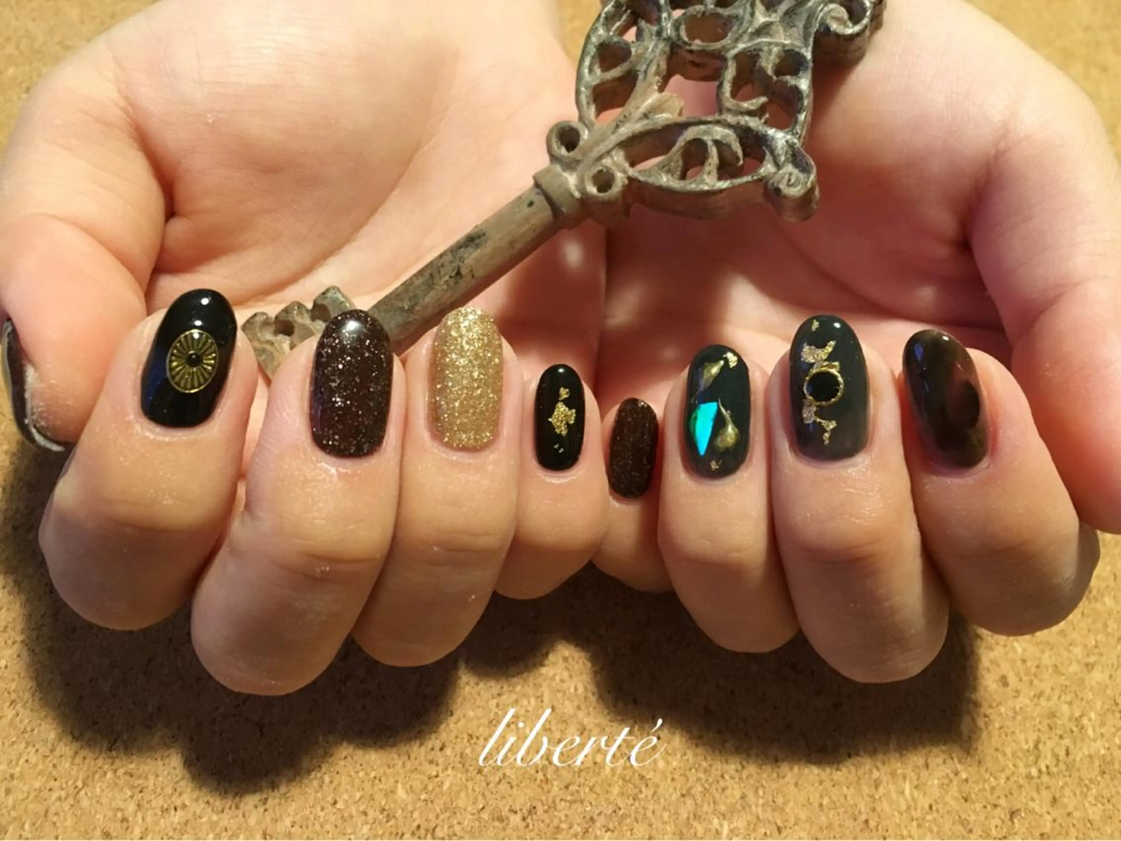 ネイル liberté (リベルテ)のネイルデザイン