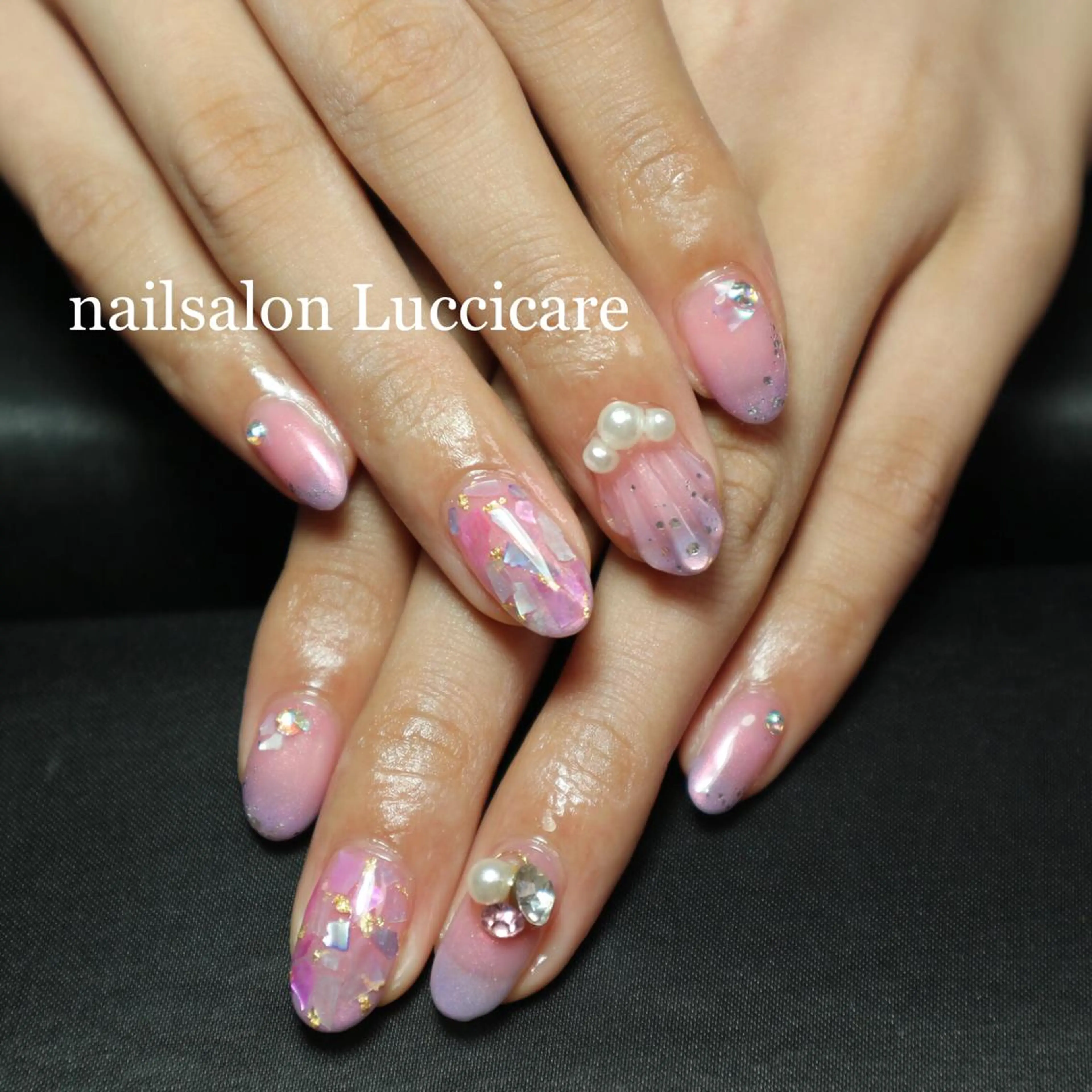 ミディアム ネイル 高田 ちかこのネイルデザイン