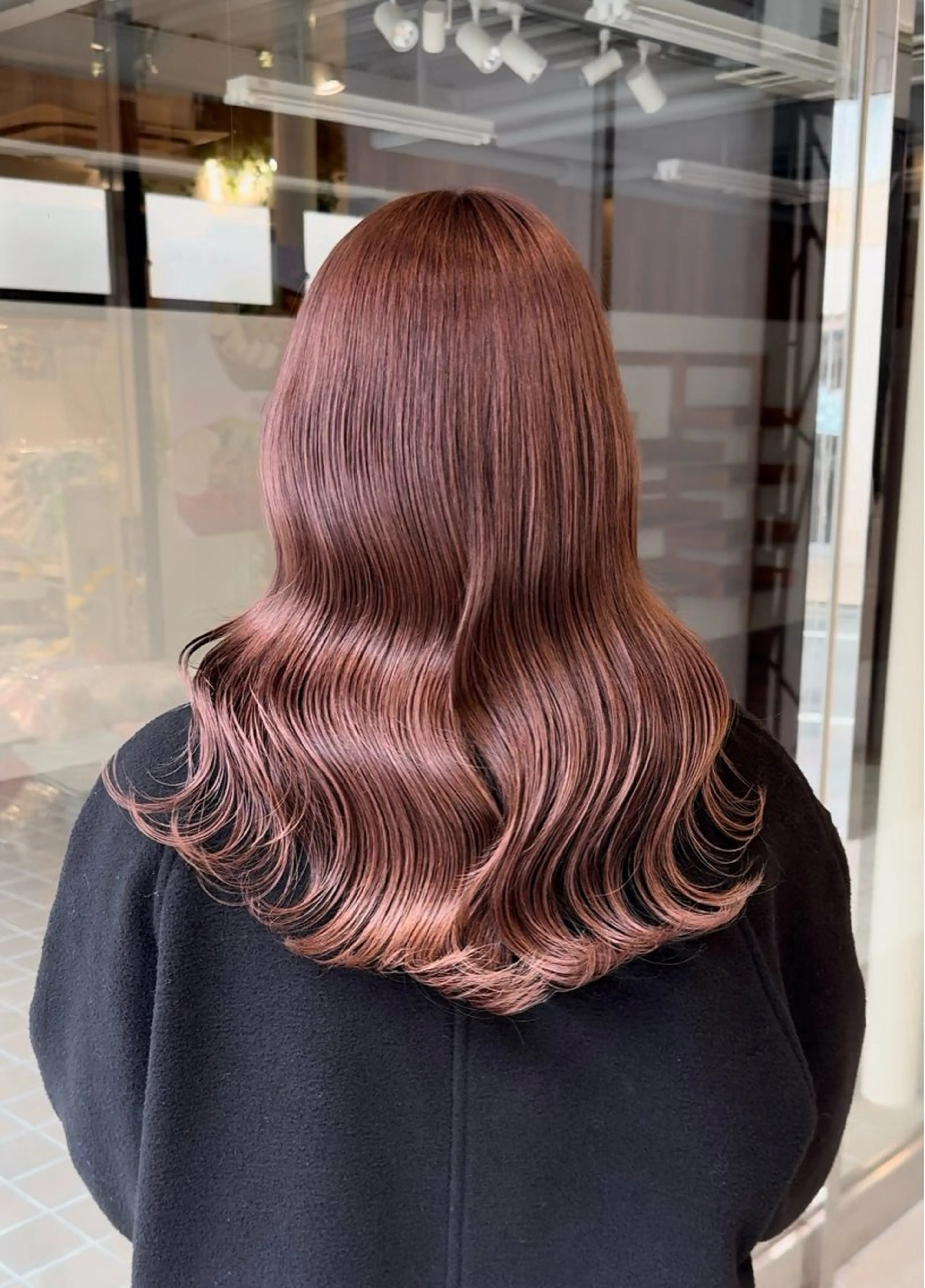 セミロング 似合わせカット BUZZ bee所属・パーソナルカラー/ 小顔カット/小出朋哉のヘアスタイル