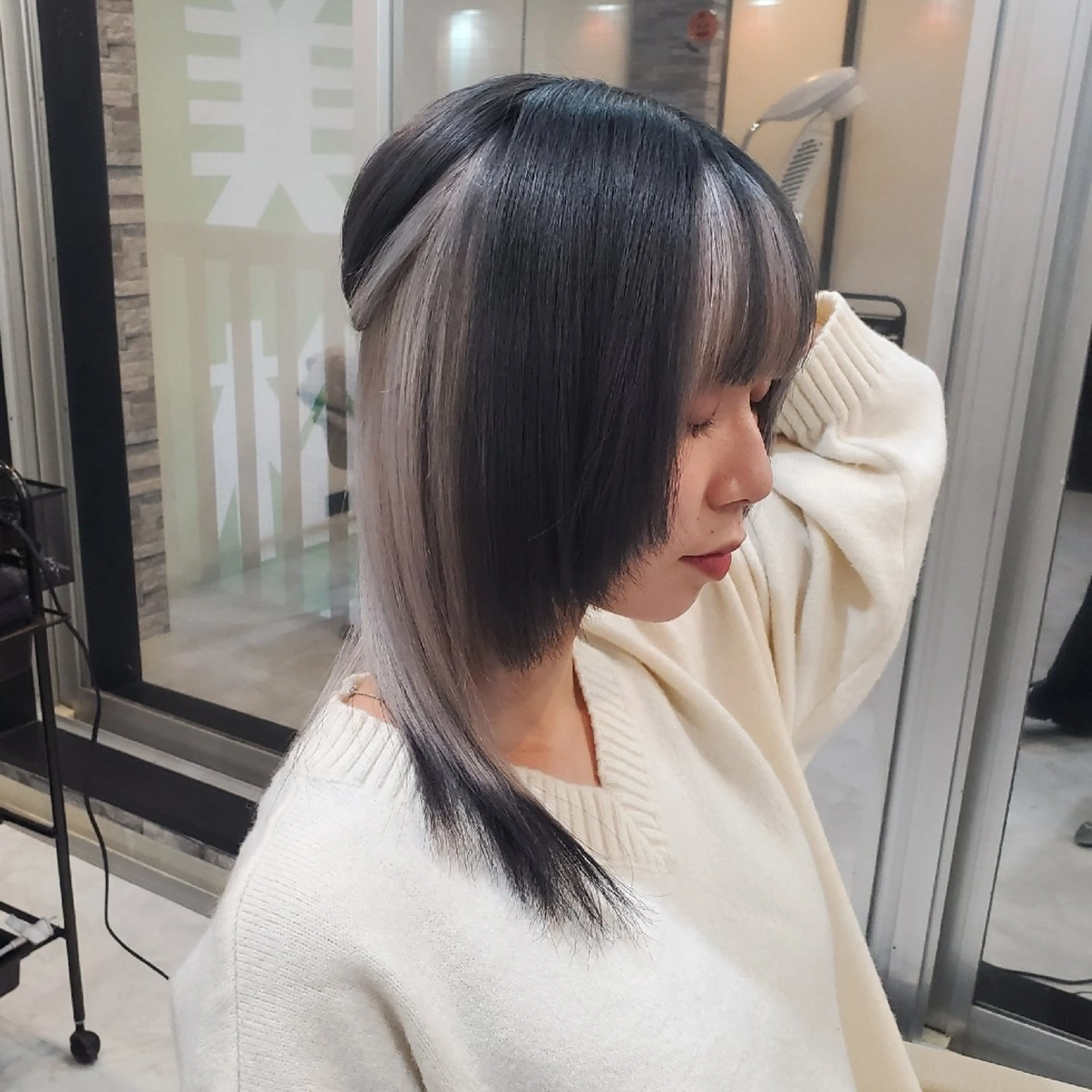 カラー セミロング デザインカラー ハイトーンカラー インナーカラー ヘアカラー トリートメント 派手髪/ハイトーン/ エクステ✨ユウキのヘアスタイル