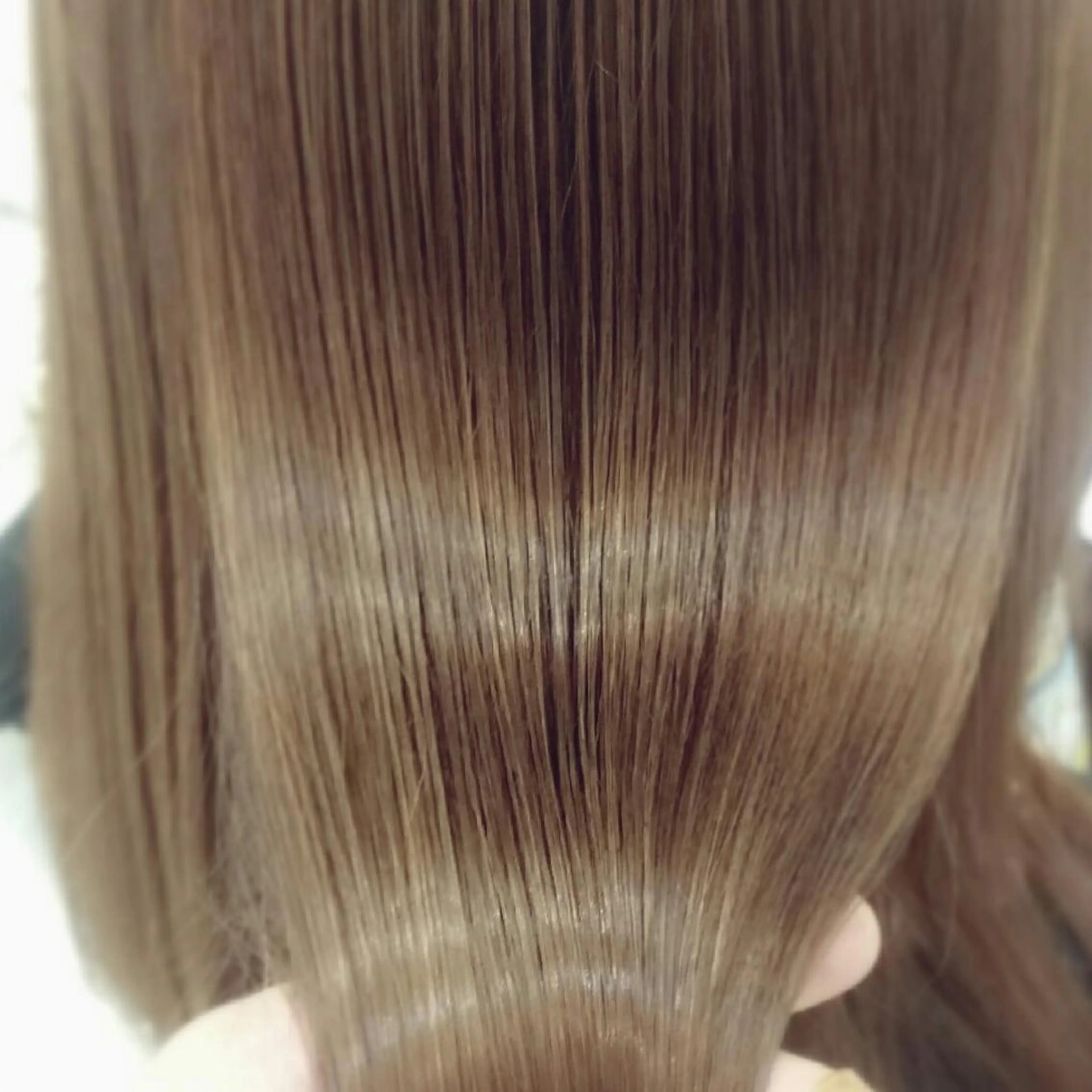 ロング カラー アッシュ ベージュカラー 須賀 一美のヘアスタイル