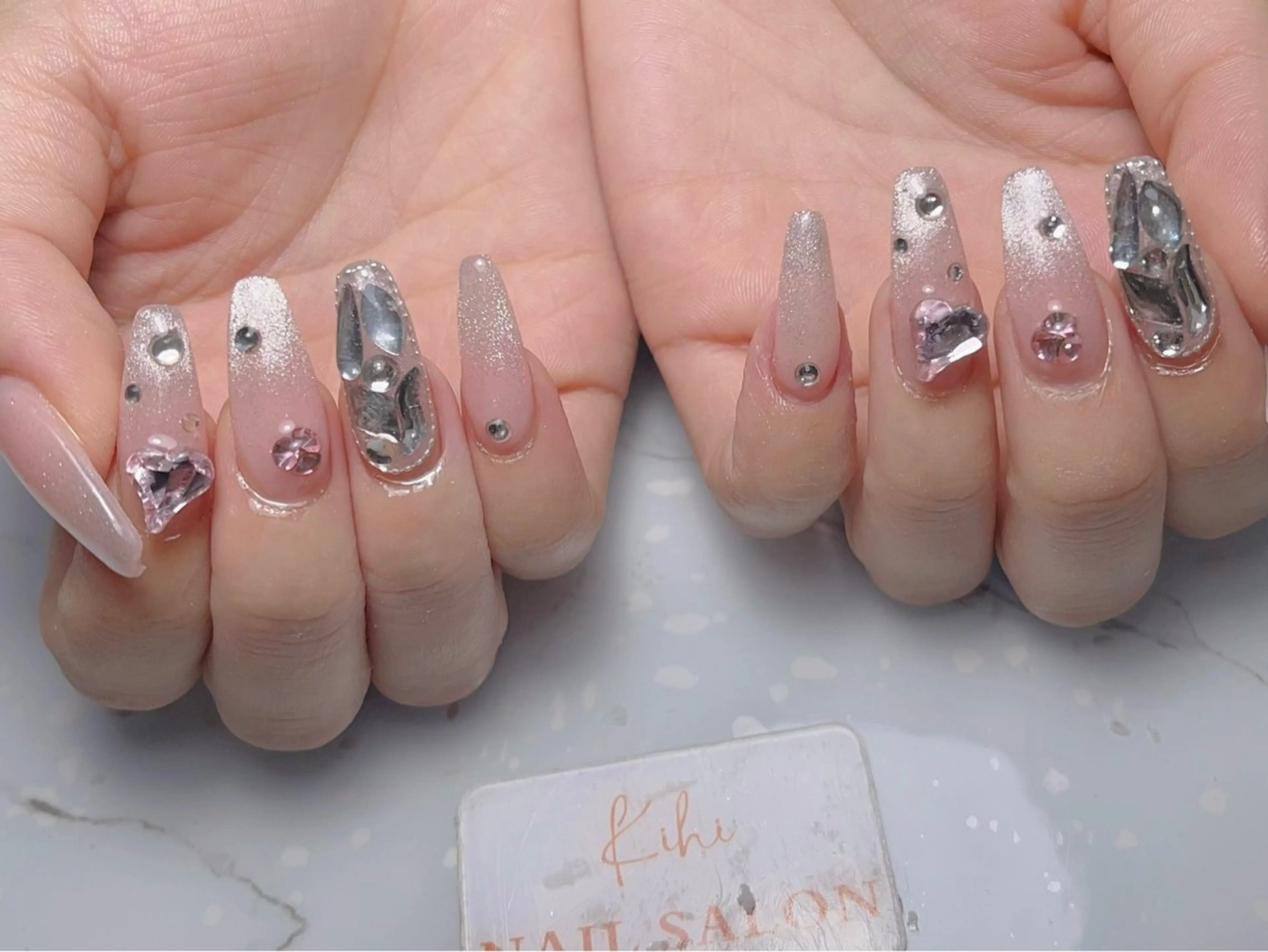 ネイル アートネイル フレンチネイル ジェルネイル グラデーション 韓国ネイル ハンドネイル ハンドケア さくら💮💮 【オフ無料】のネイルデザイン