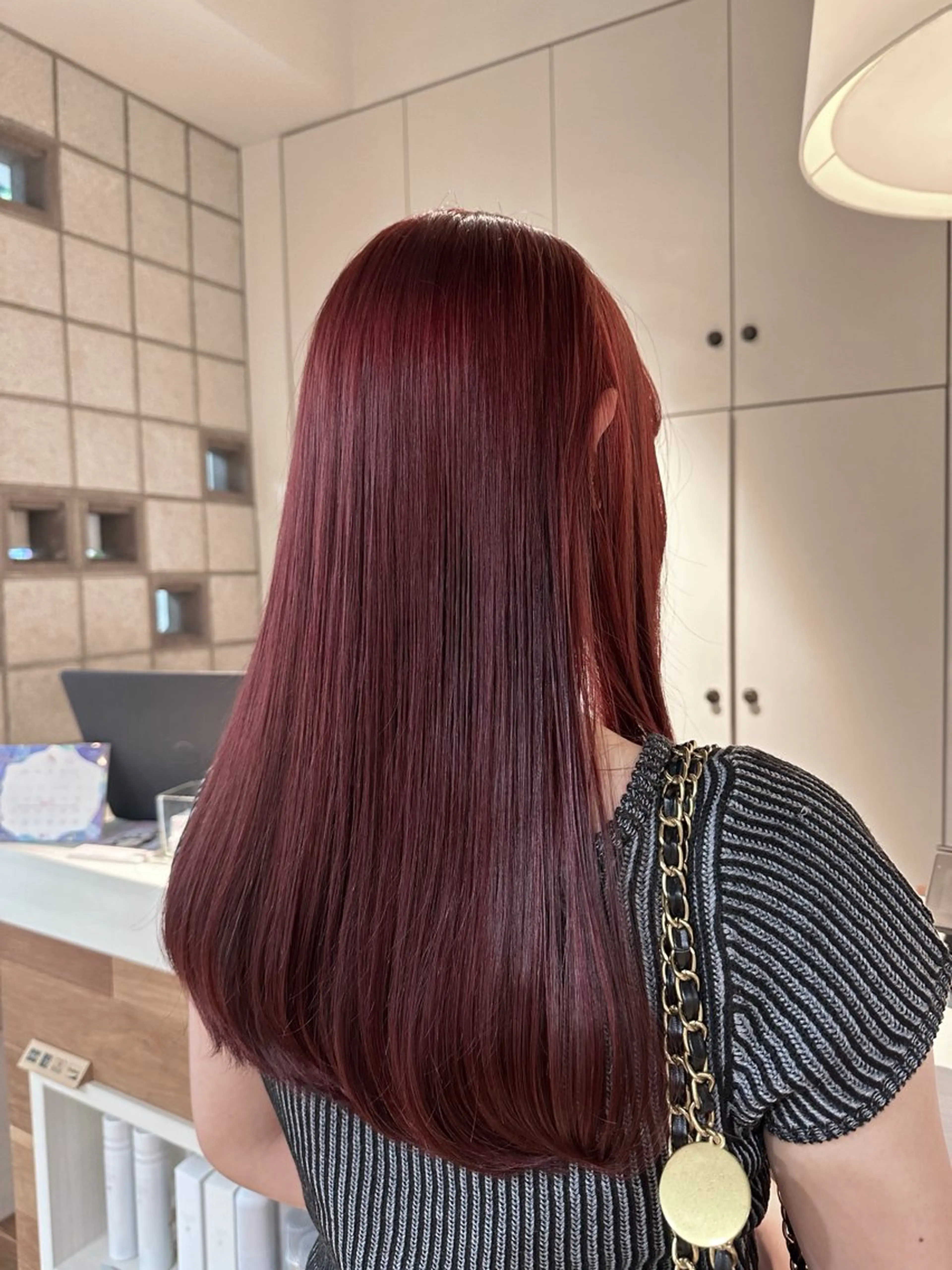 ロング カラー ヘアカラー 塩澤 榛奈のヘアスタイル