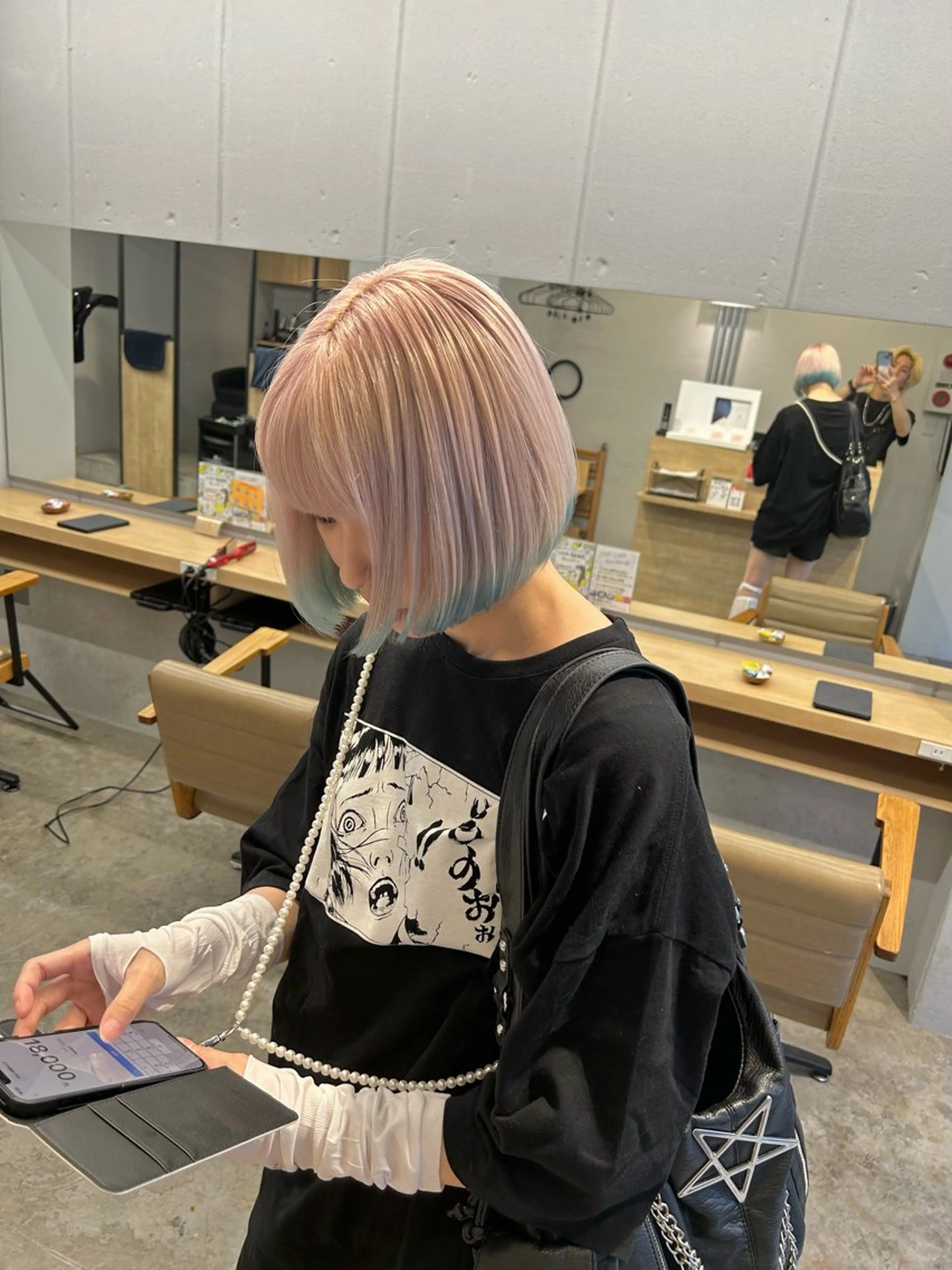 ショート カット ヘアカラー SAEKI【ior 】北千住店ブリーチのヘアスタイル