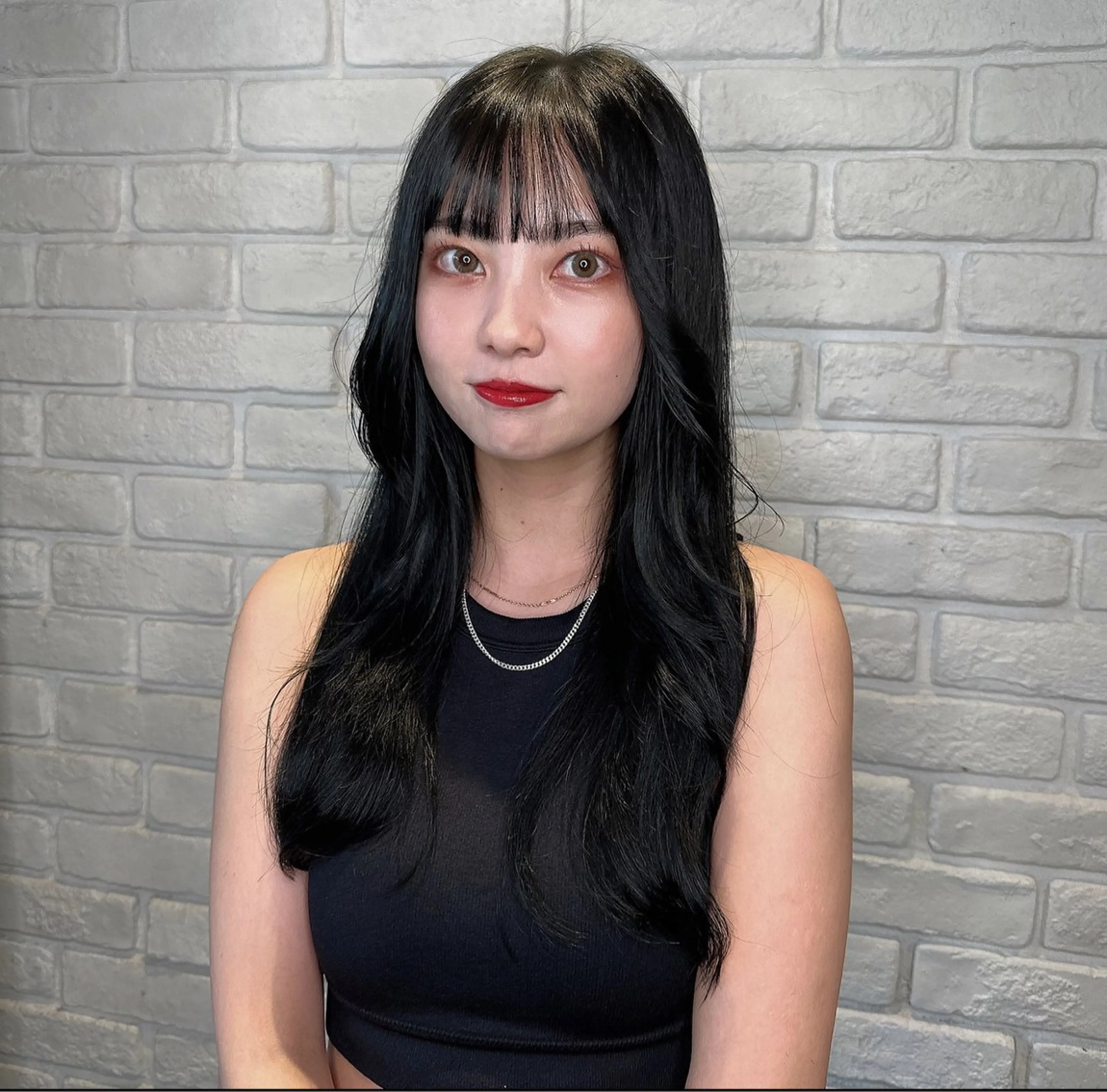 ミディアム カラー パーマ ヘアアレンジ ミディアムレイヤー ベージュカラー 黒髪 ブリーチ ブルーカラー 🌈髪質改善TR 艶カラーユウダイ🌈のヘアスタイル