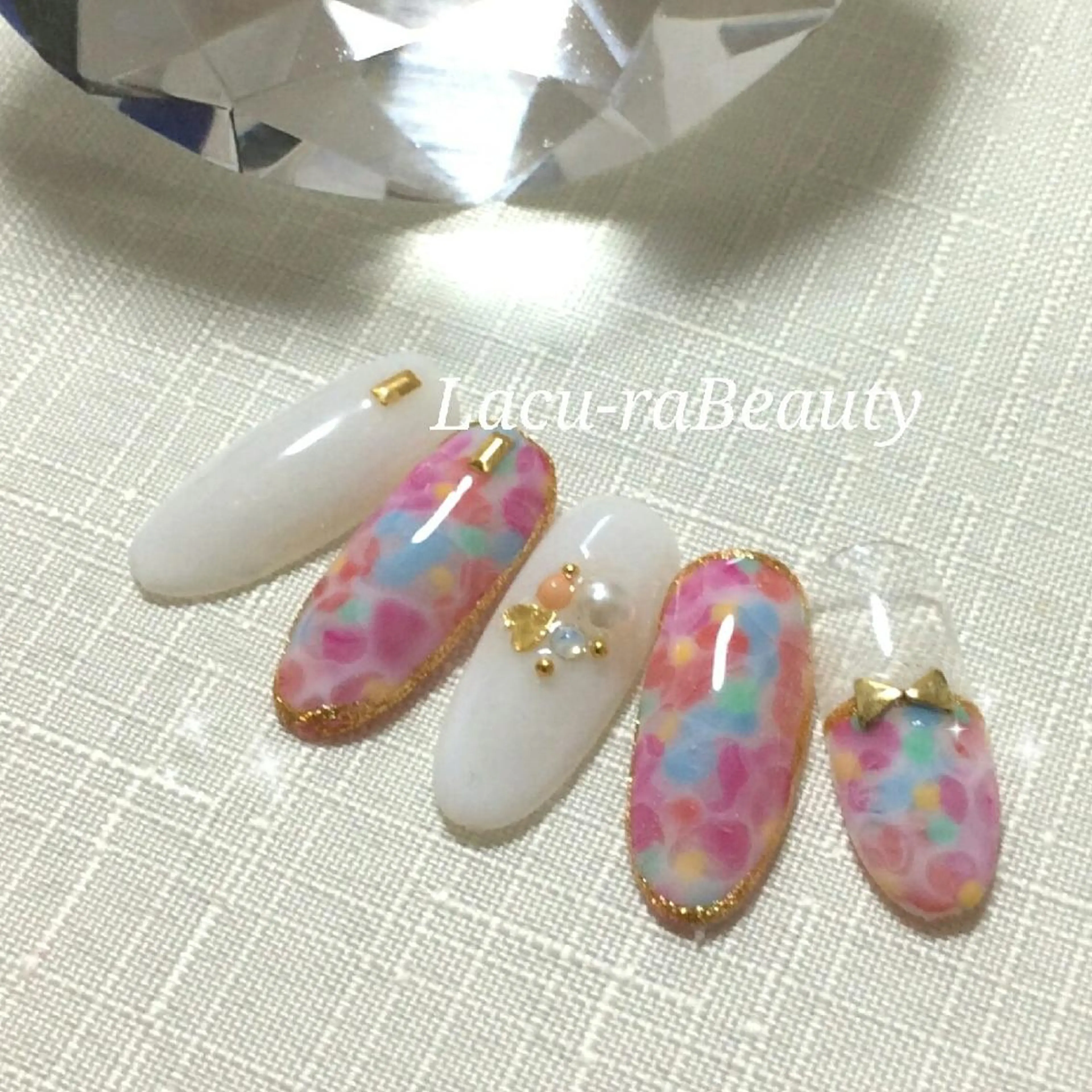 ネイル 小顔と腸の専門店 ラクーラビューティのエステ・リラクイメージ