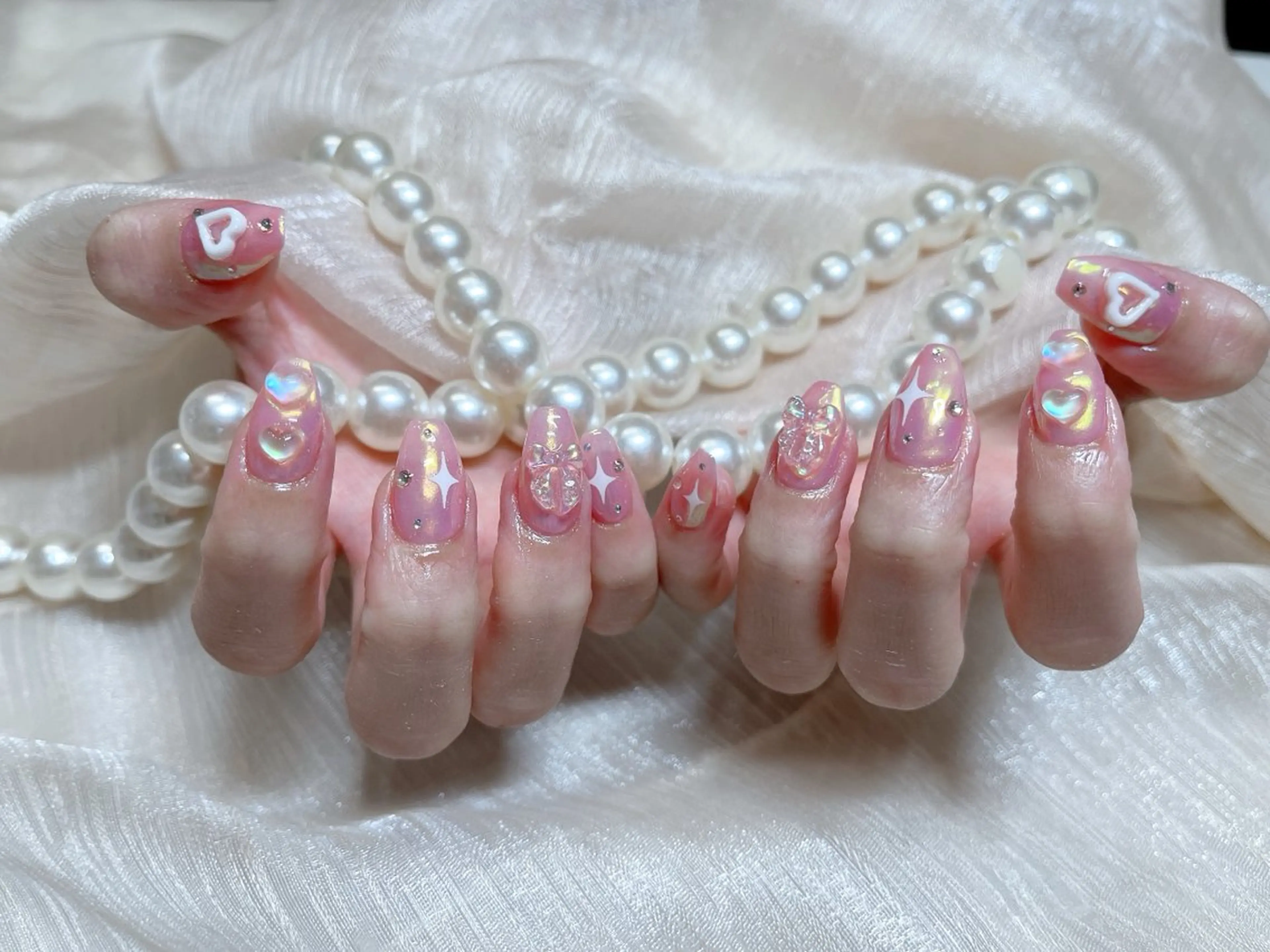 ネイル オーロラネイル ピンク ハンドネイル Melody メロディのネイルデザイン