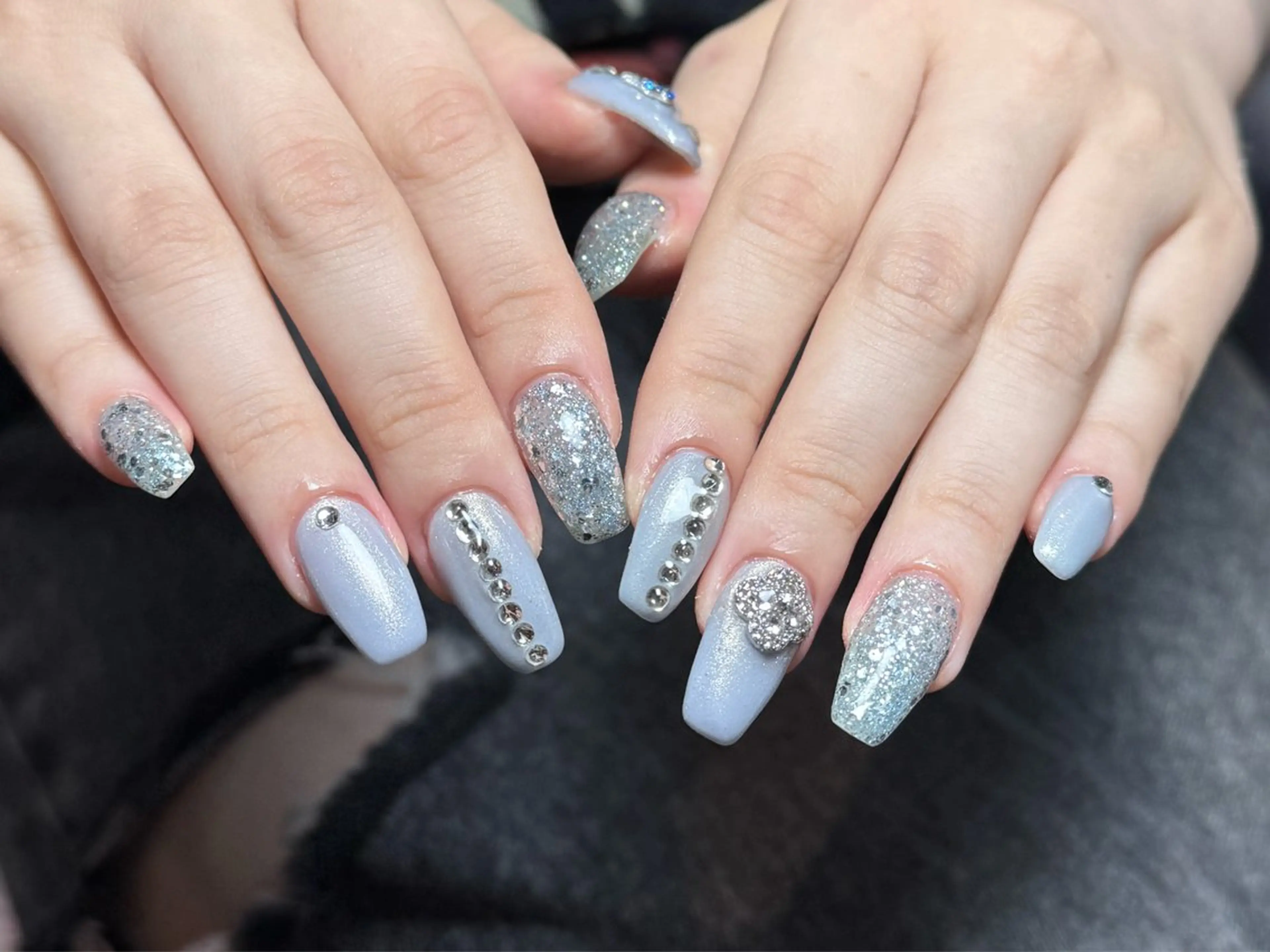 ネイル オーロラネイル 長さ出し フレンチネイル ジェルネイル ガラスフレンチ ハンドネイル Rela・S NAILのネイルデザイン